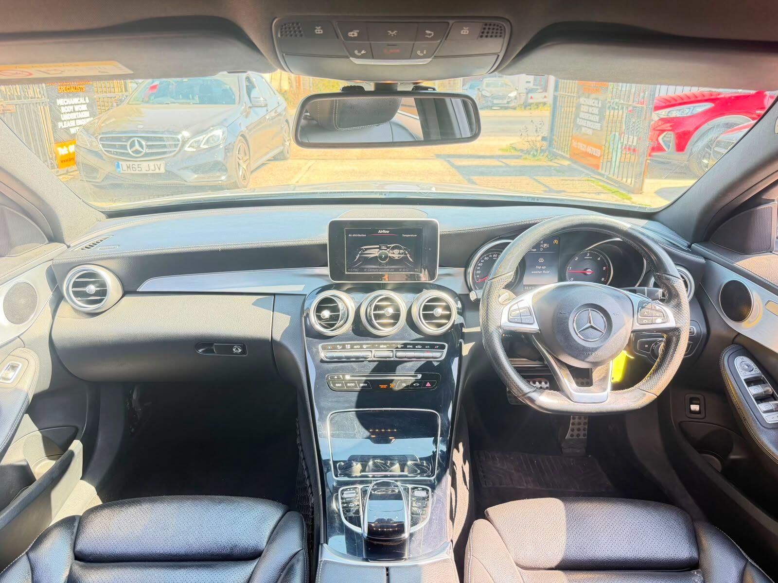 Mercedes-Benz C-Class view 20
