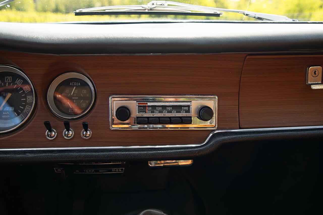 Alfa Romeo Giulia view 43