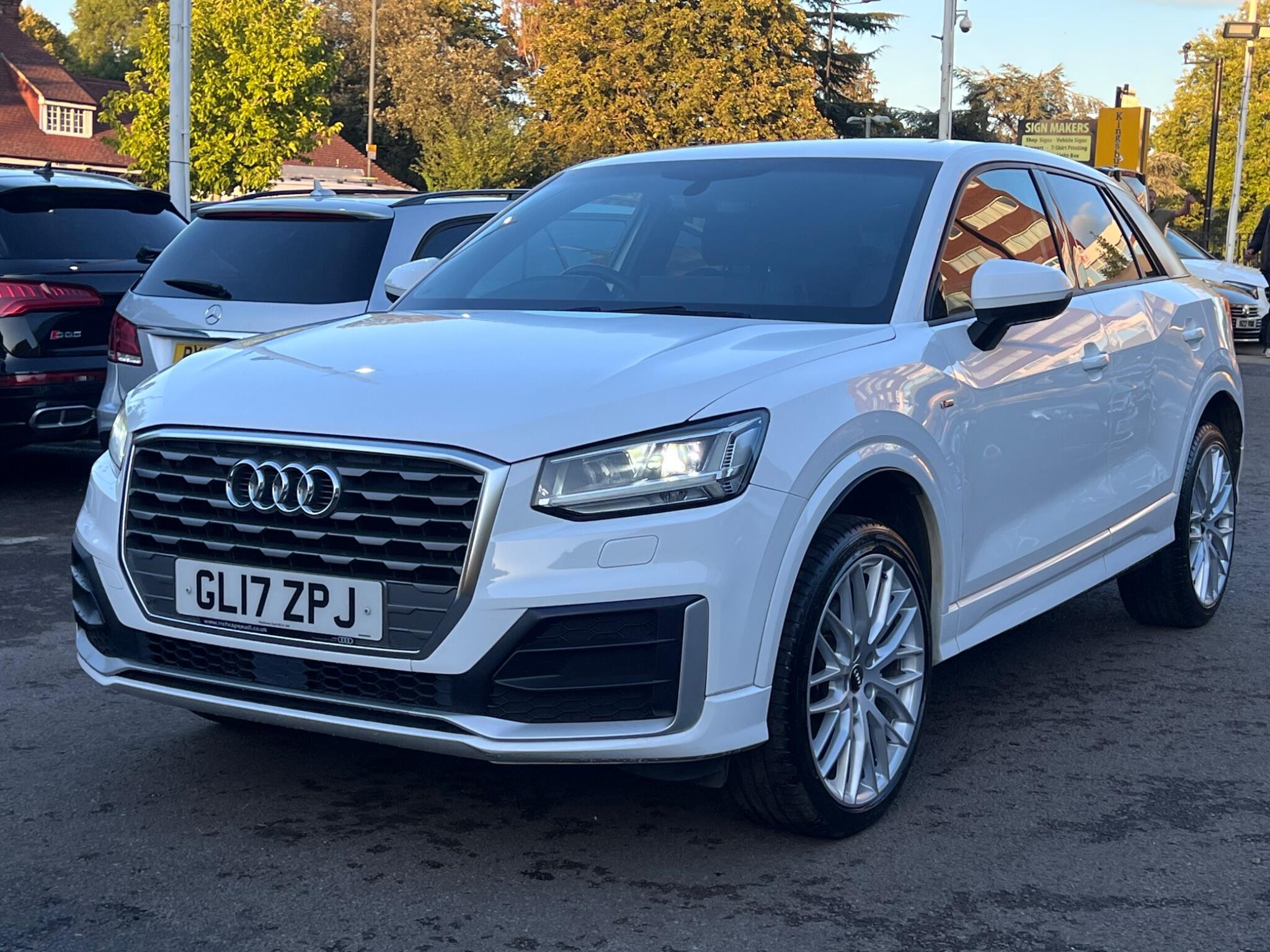 Audi Q2 view 5