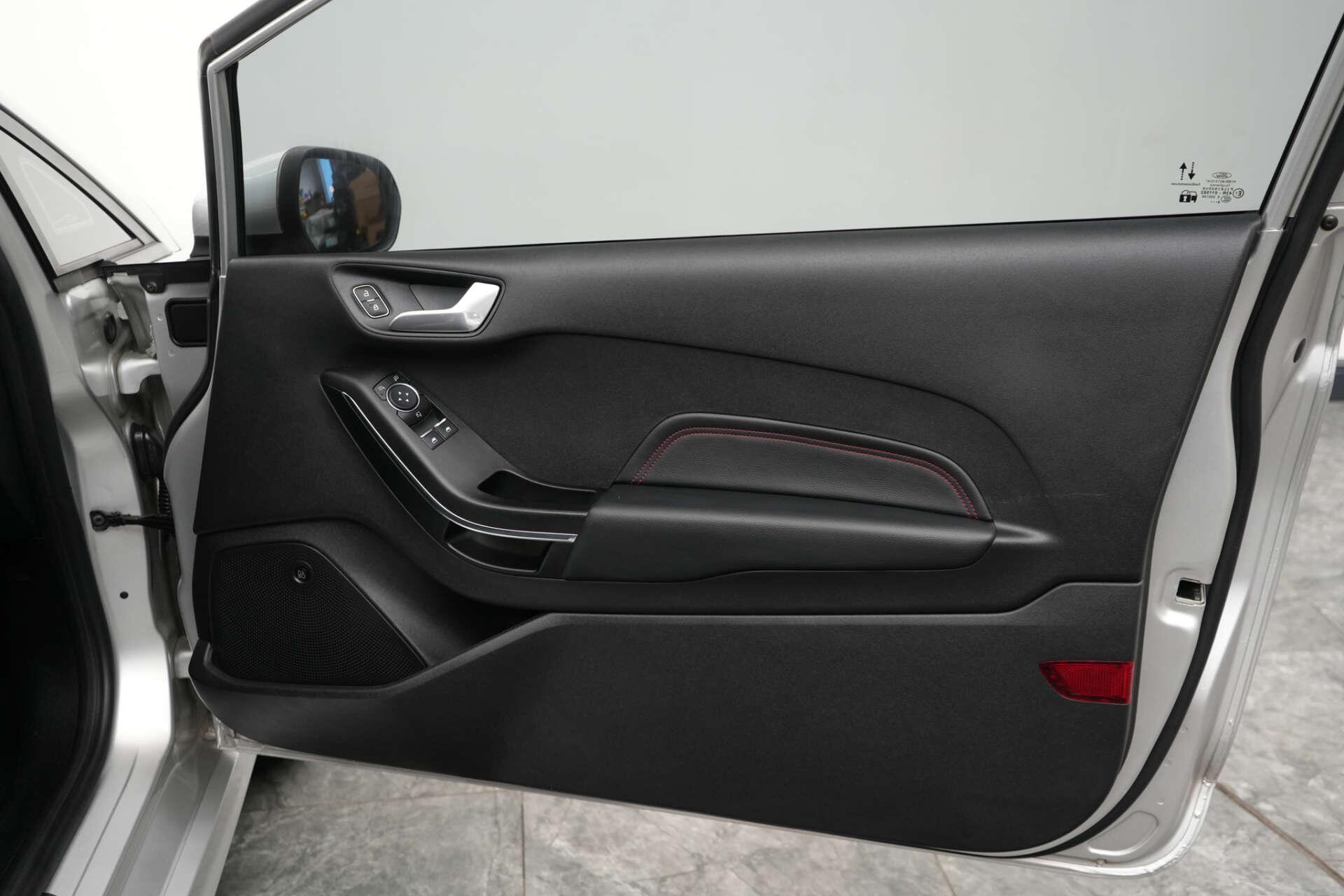 Ford Fiesta view 23
