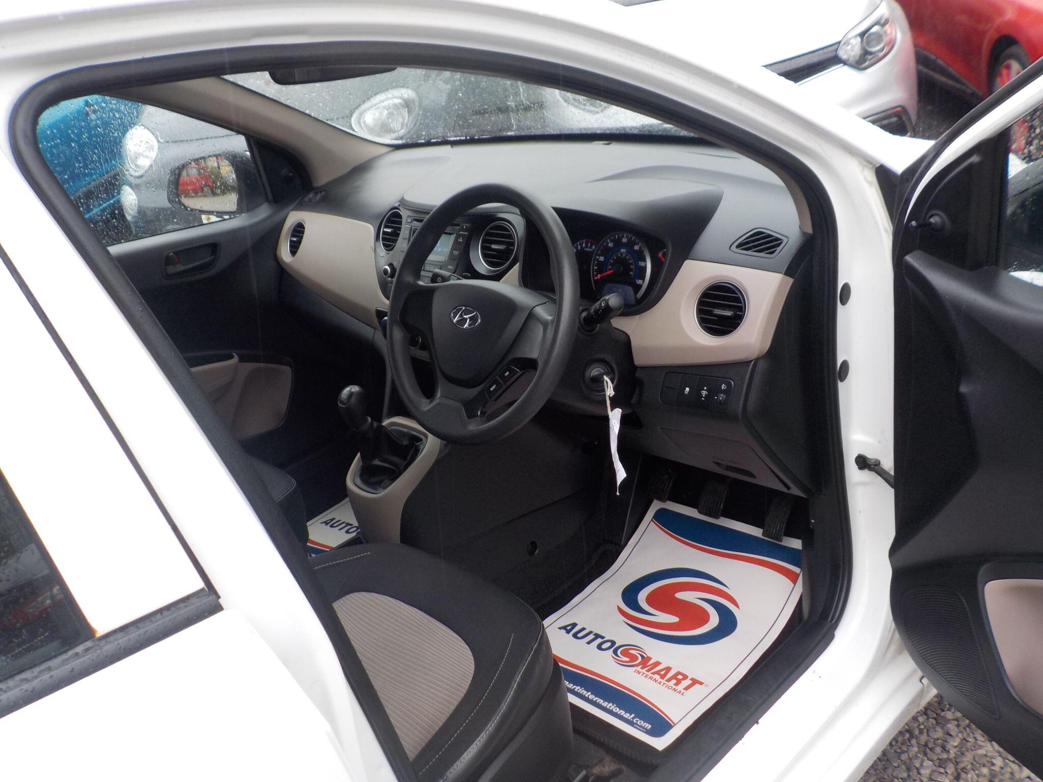 Hyundai i10 1.0 S Euro 5 5dr