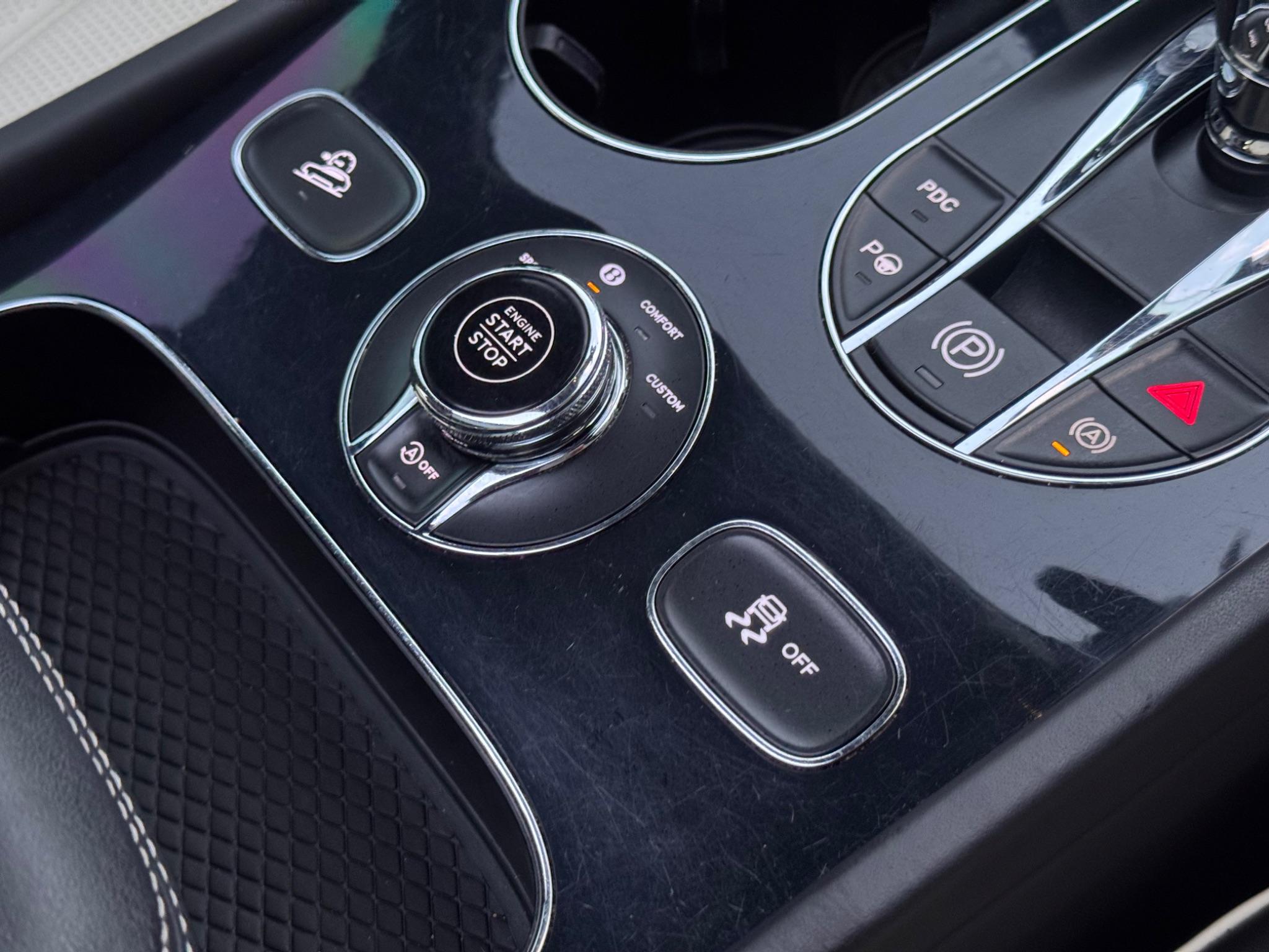 Bentley Bentayga view 34