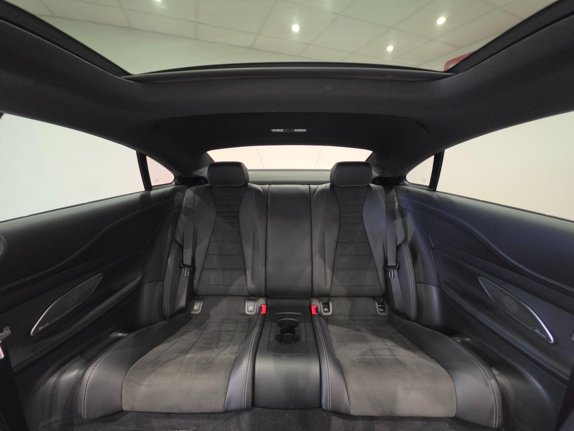 Mercedes-Benz E-Class view 24