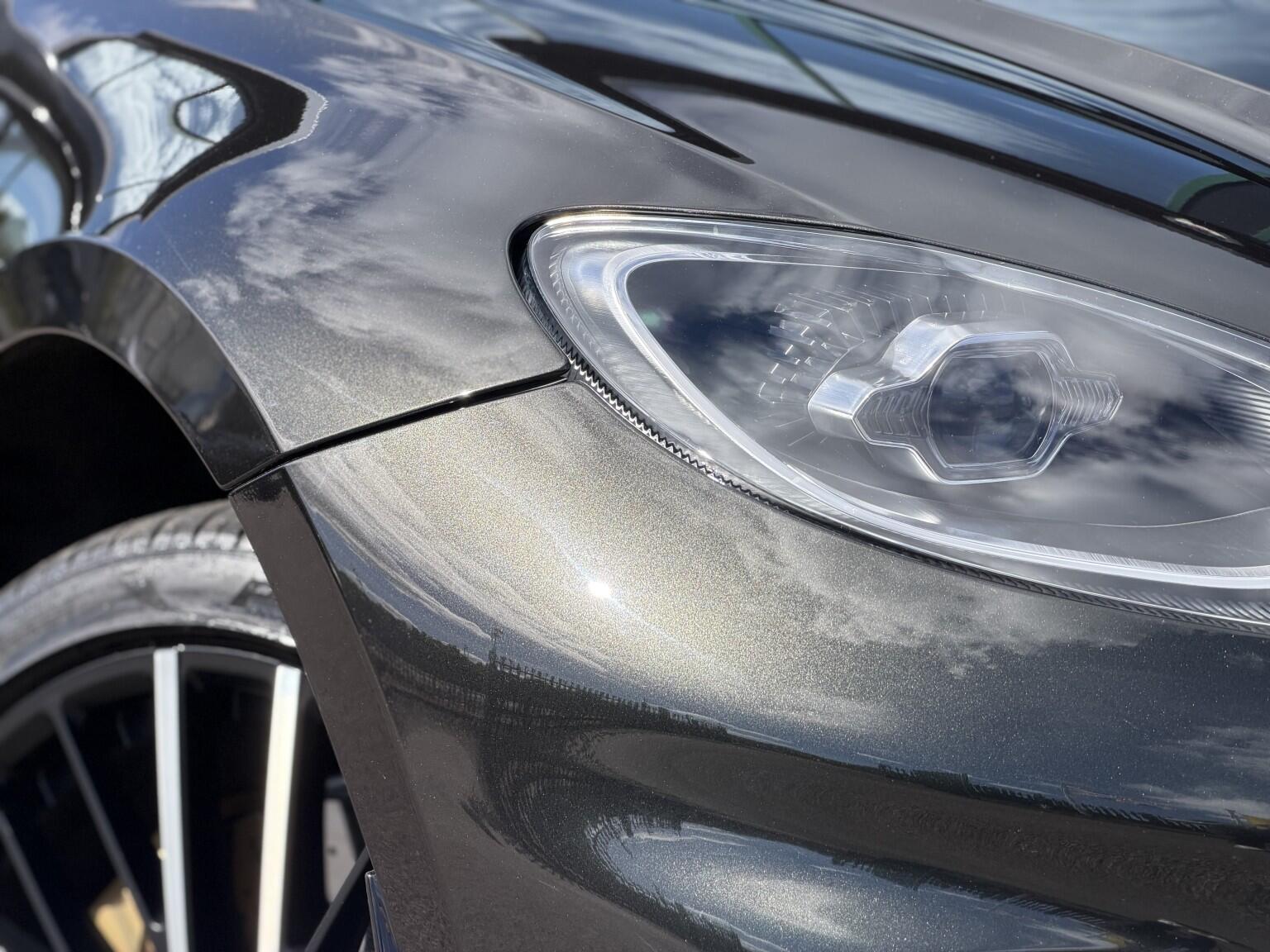 Aston Martin DBX view 10