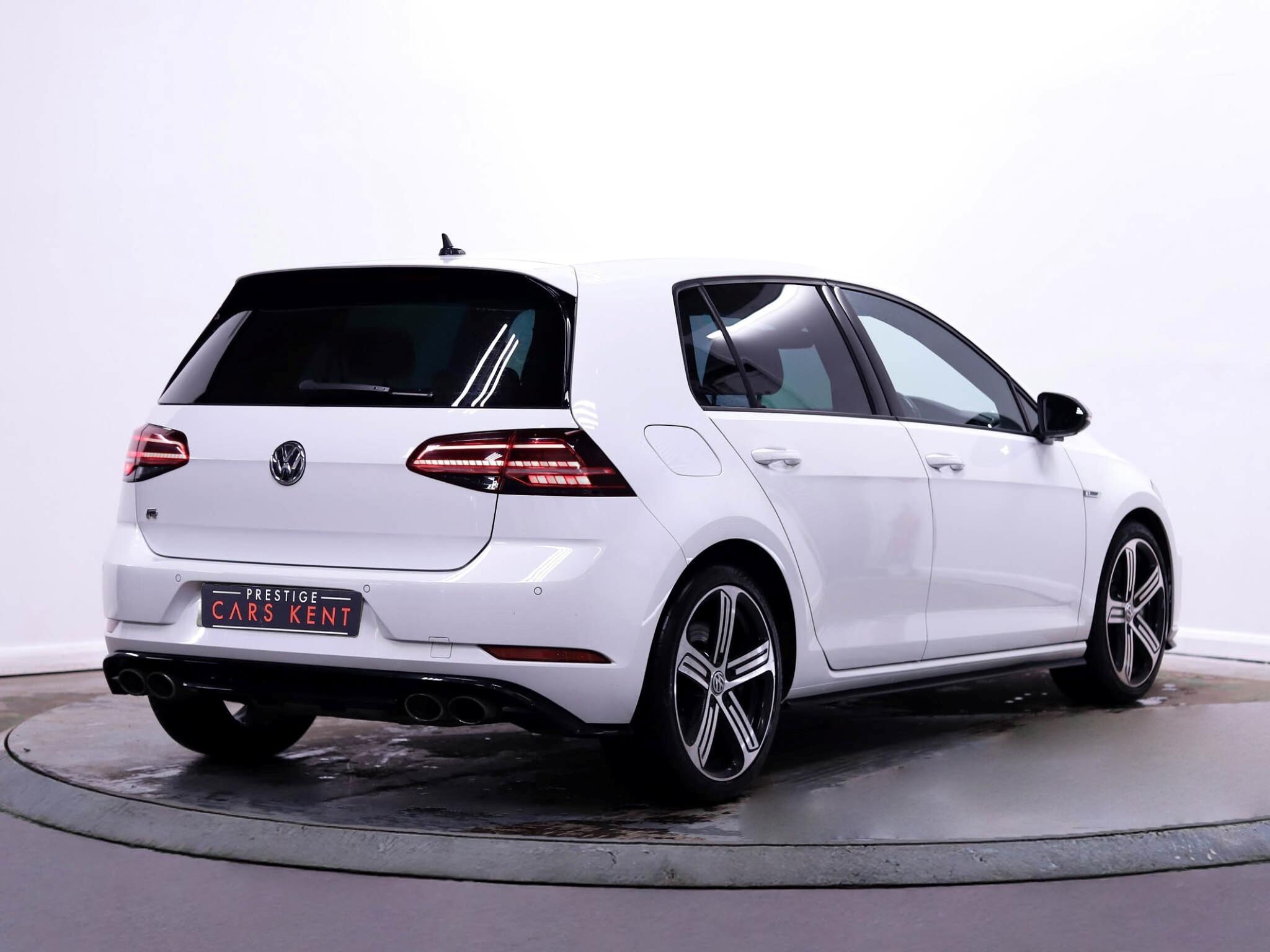 Volkswagen Golf view 11