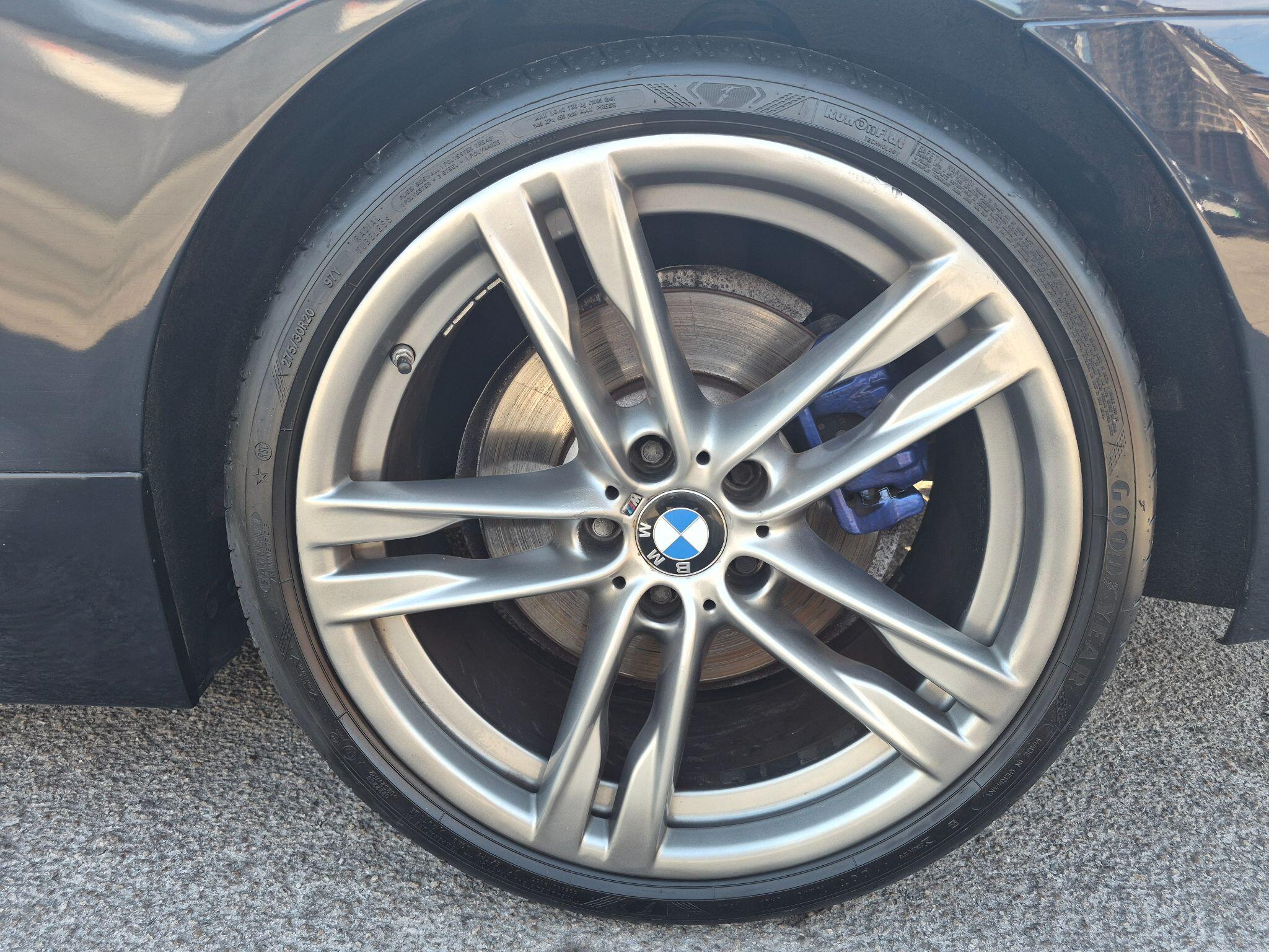 BMW 6 Series view 24
