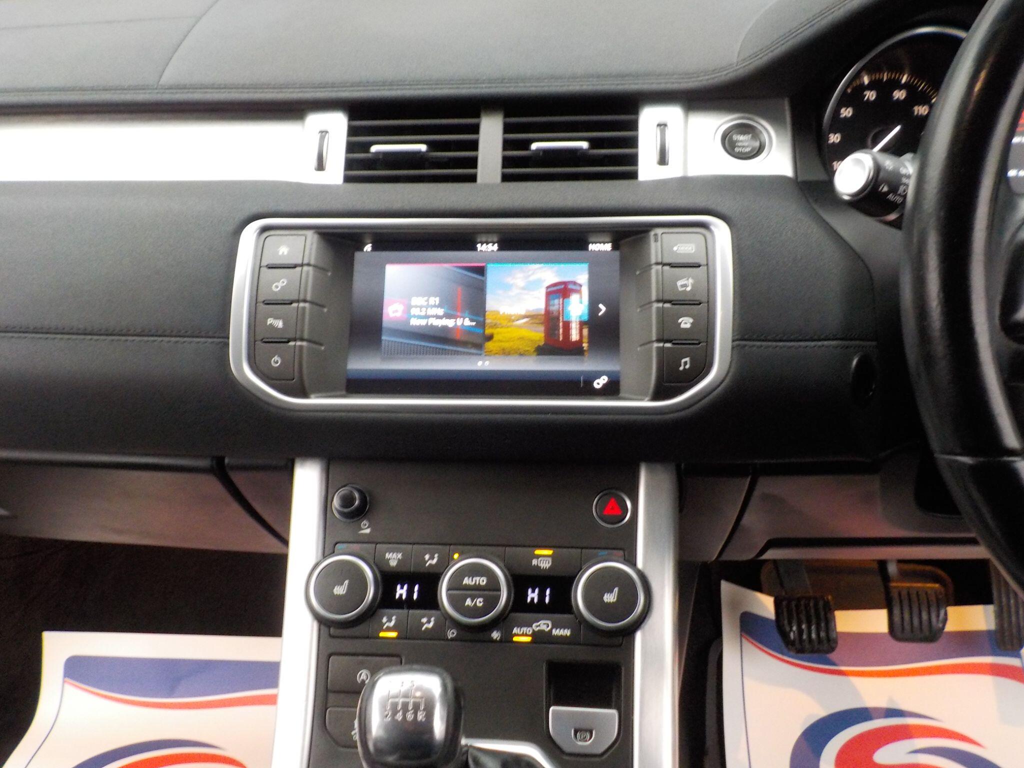 Land Rover Range Rover Evoque 2.0 eD4 SE FWD Euro 6 (s/s) 5dr