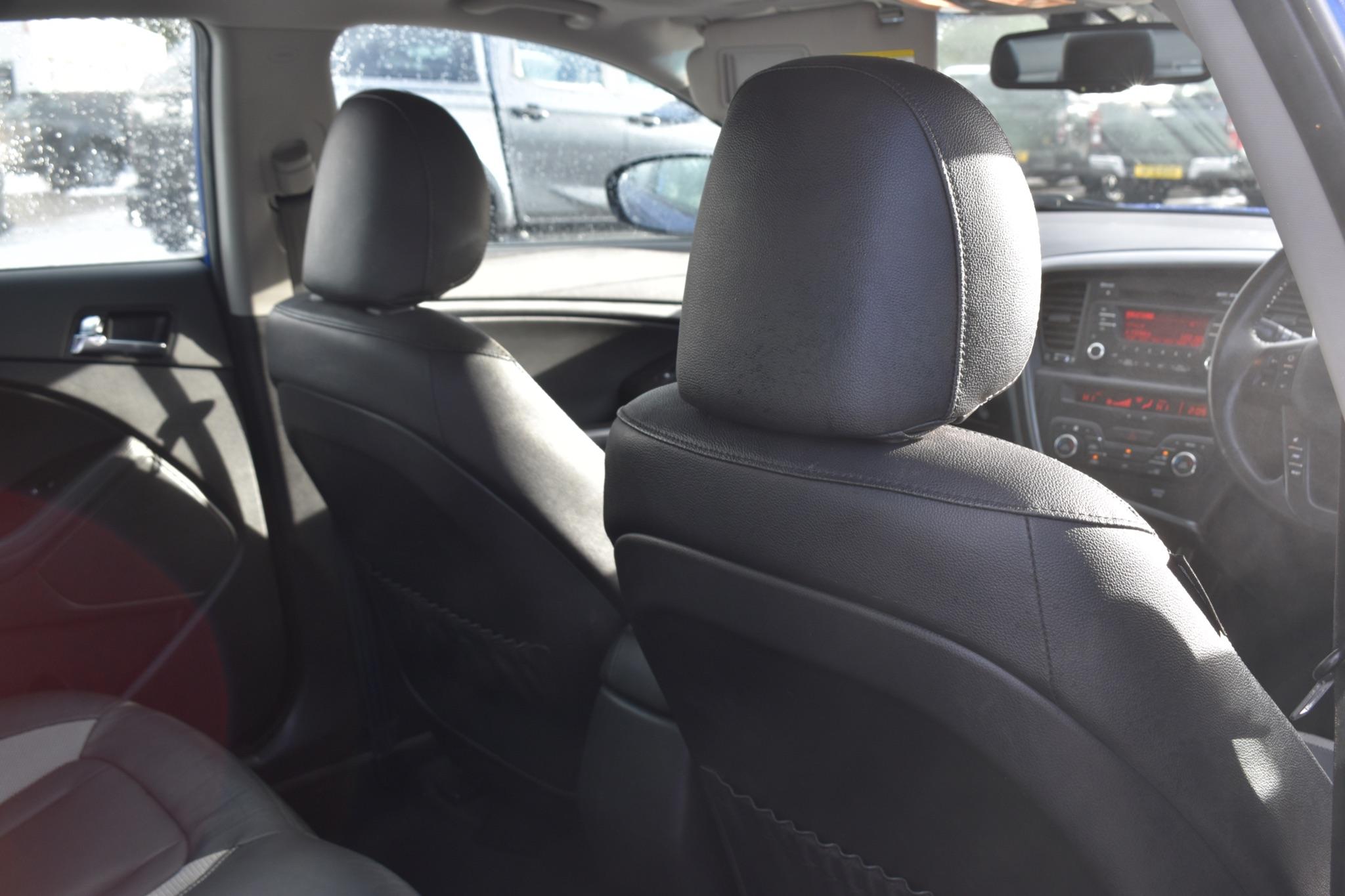 Optima - 1.6 CRDi 2 Euro 6 (s/s) 4dr - Image 18