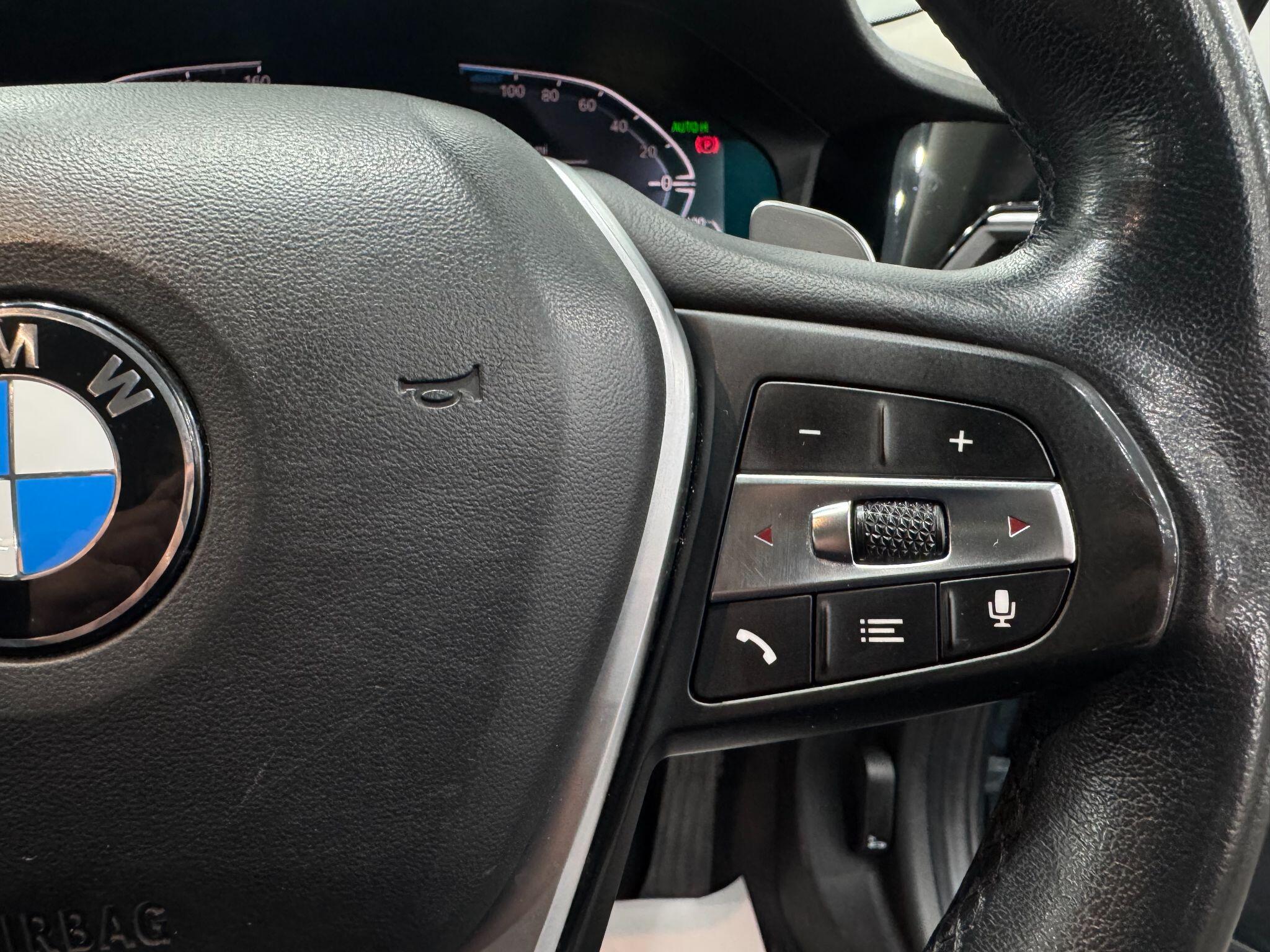 BMW 3 Series view 32