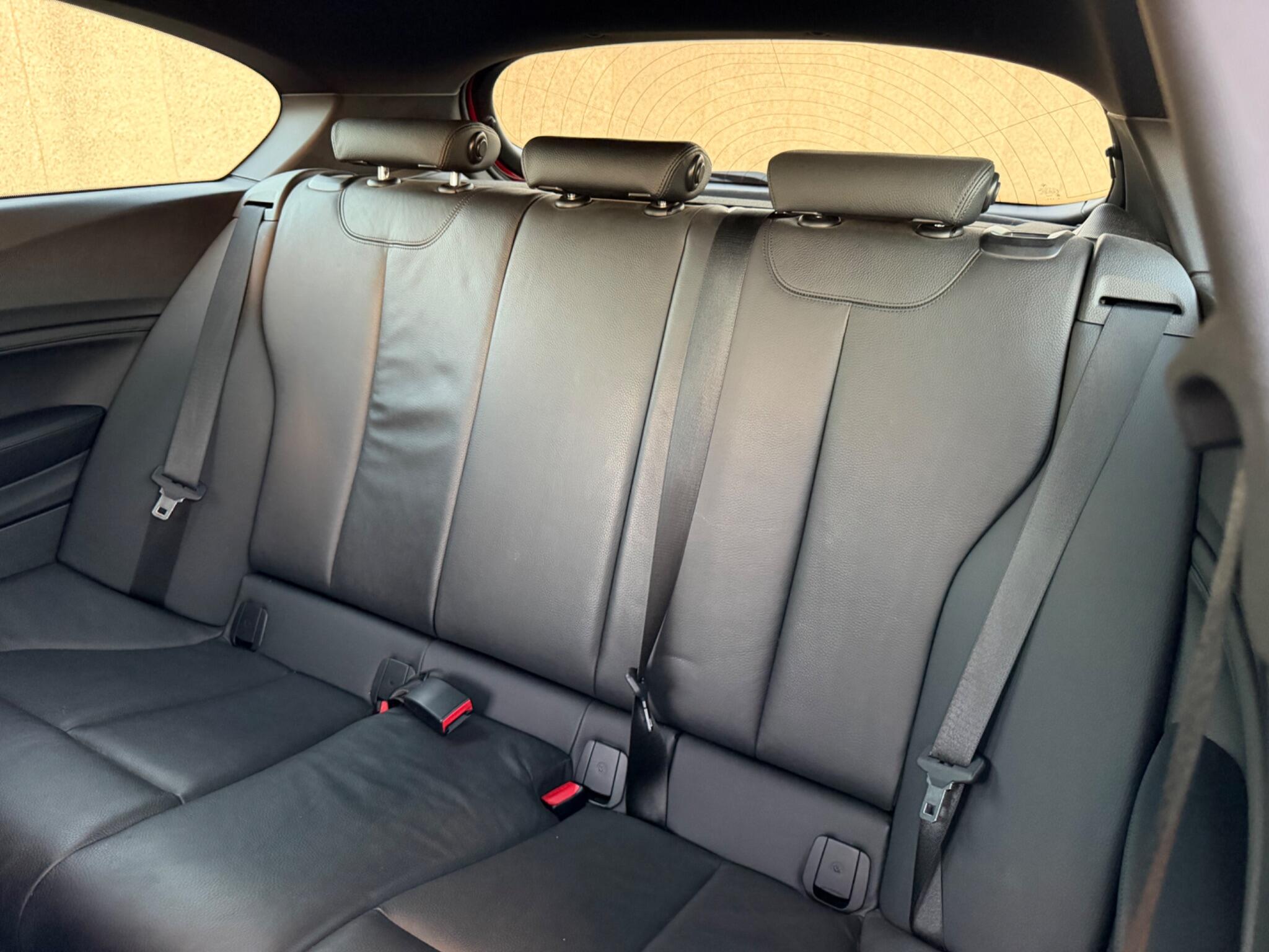 BMW 1 Series view 16