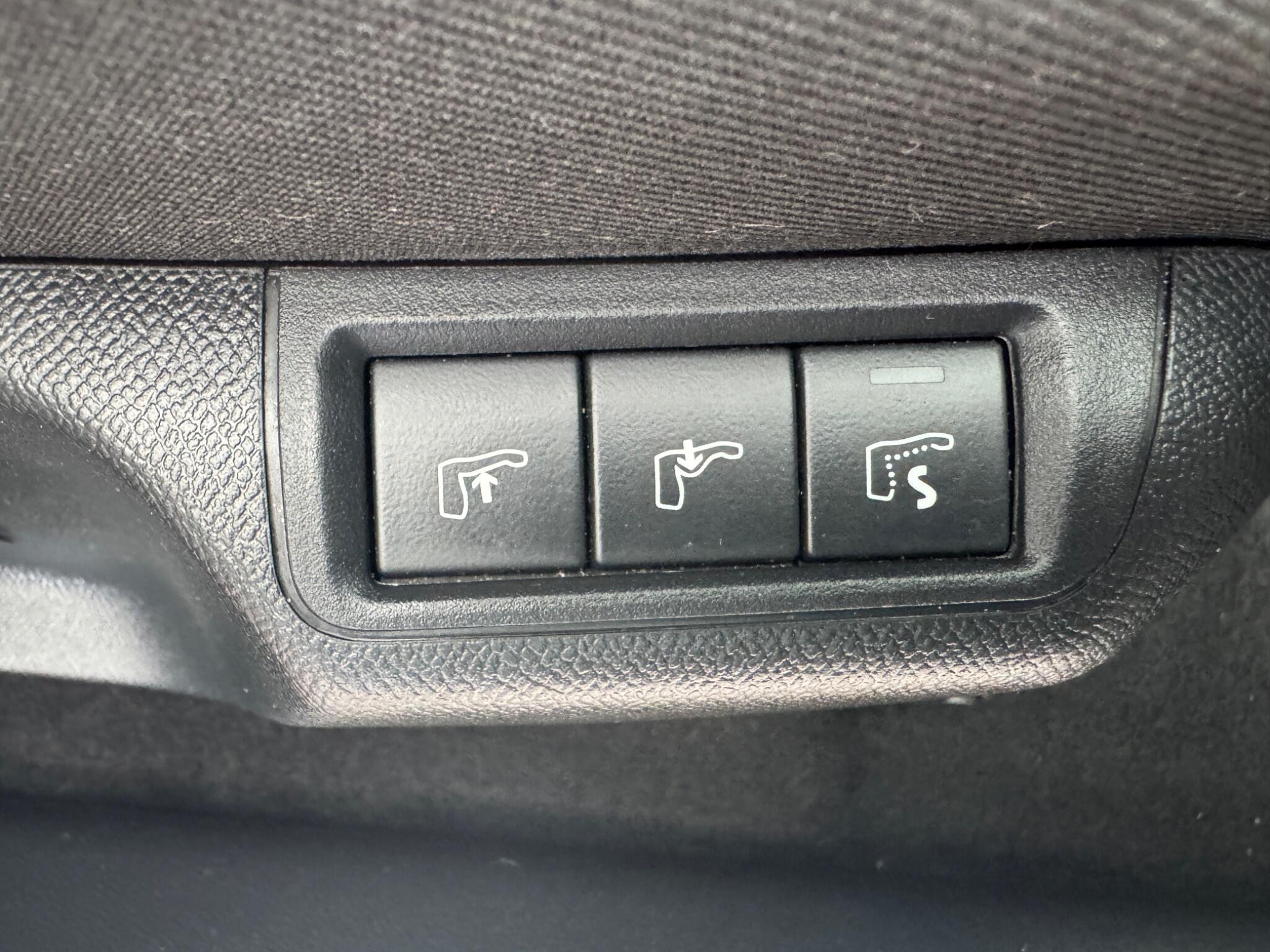 Vauxhall Corsa Electric view 24