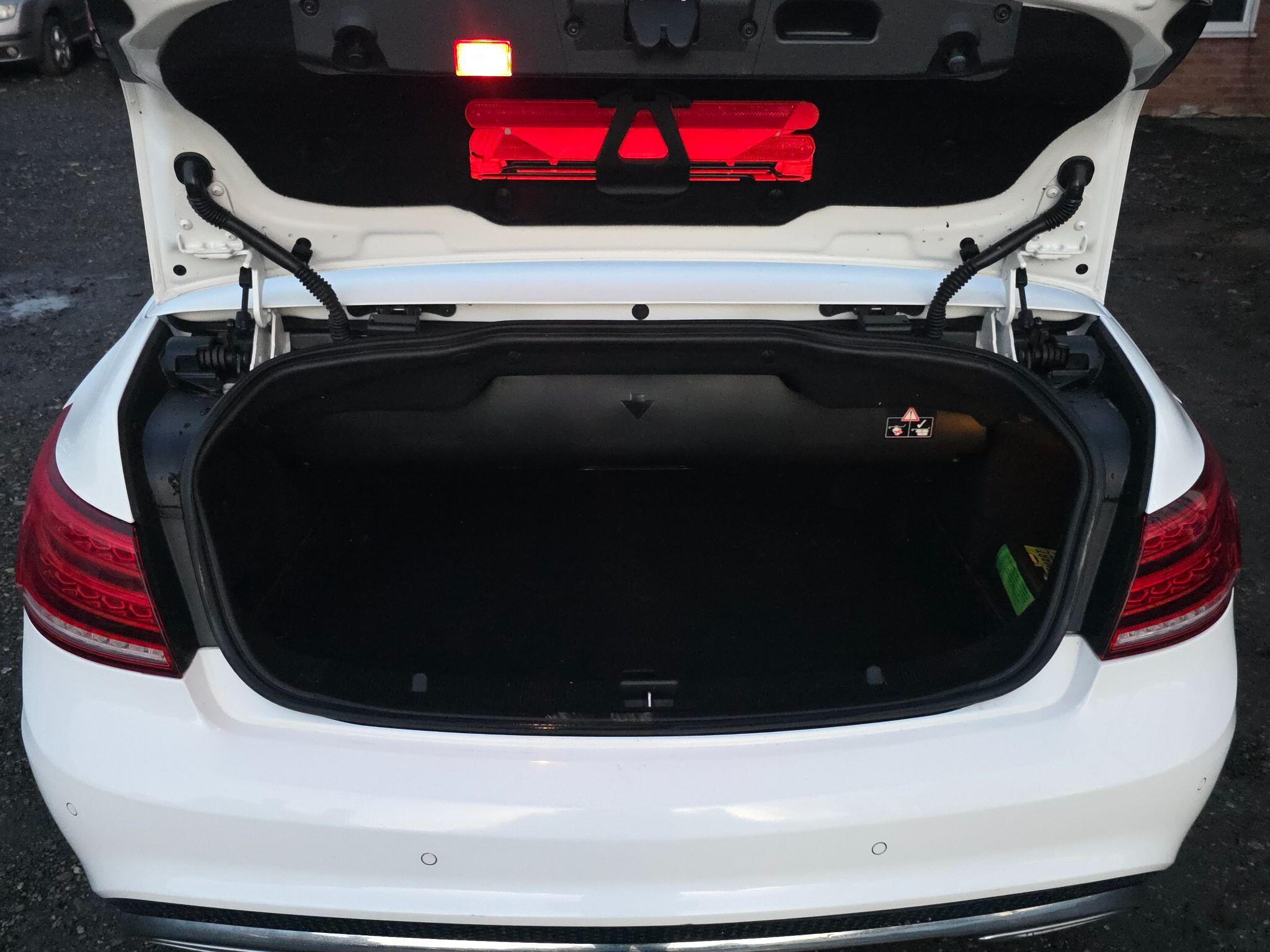 2014 Mercedes-Benz E Class image 23
