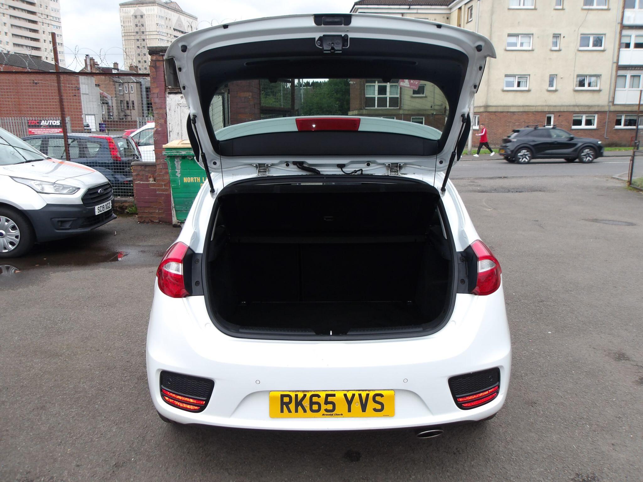 Kia Ceed view 15
