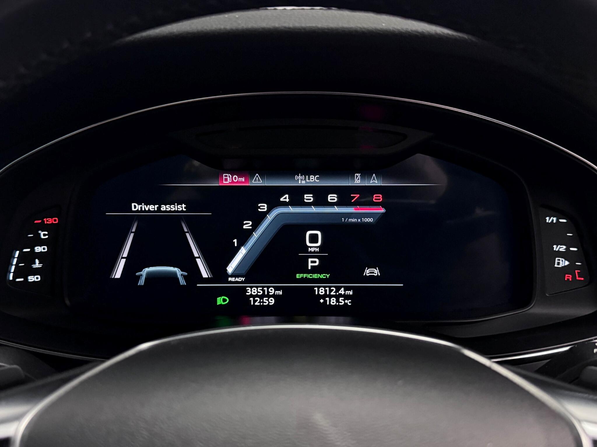 Audi A6 view 18