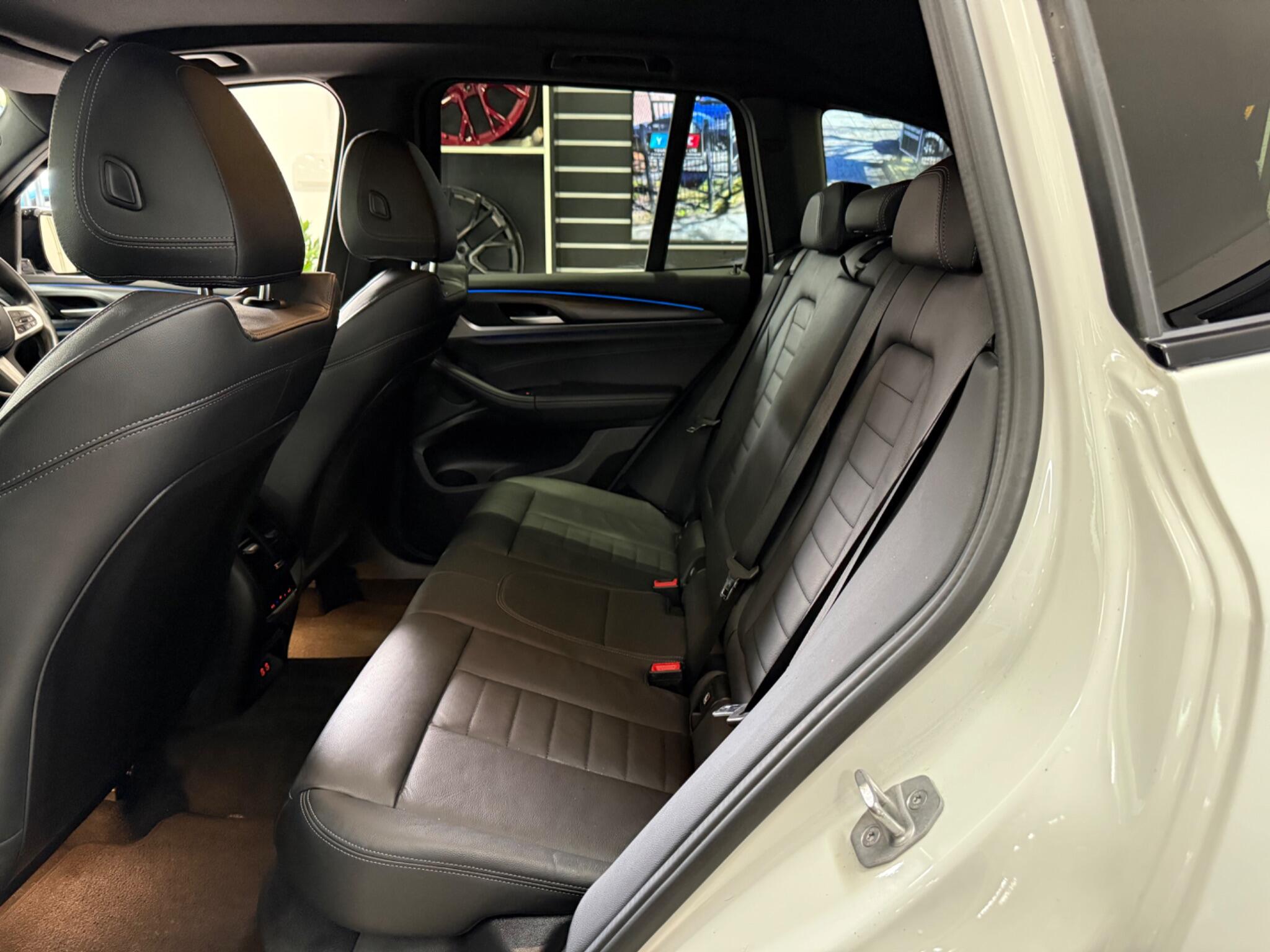 BMW X3 view 32