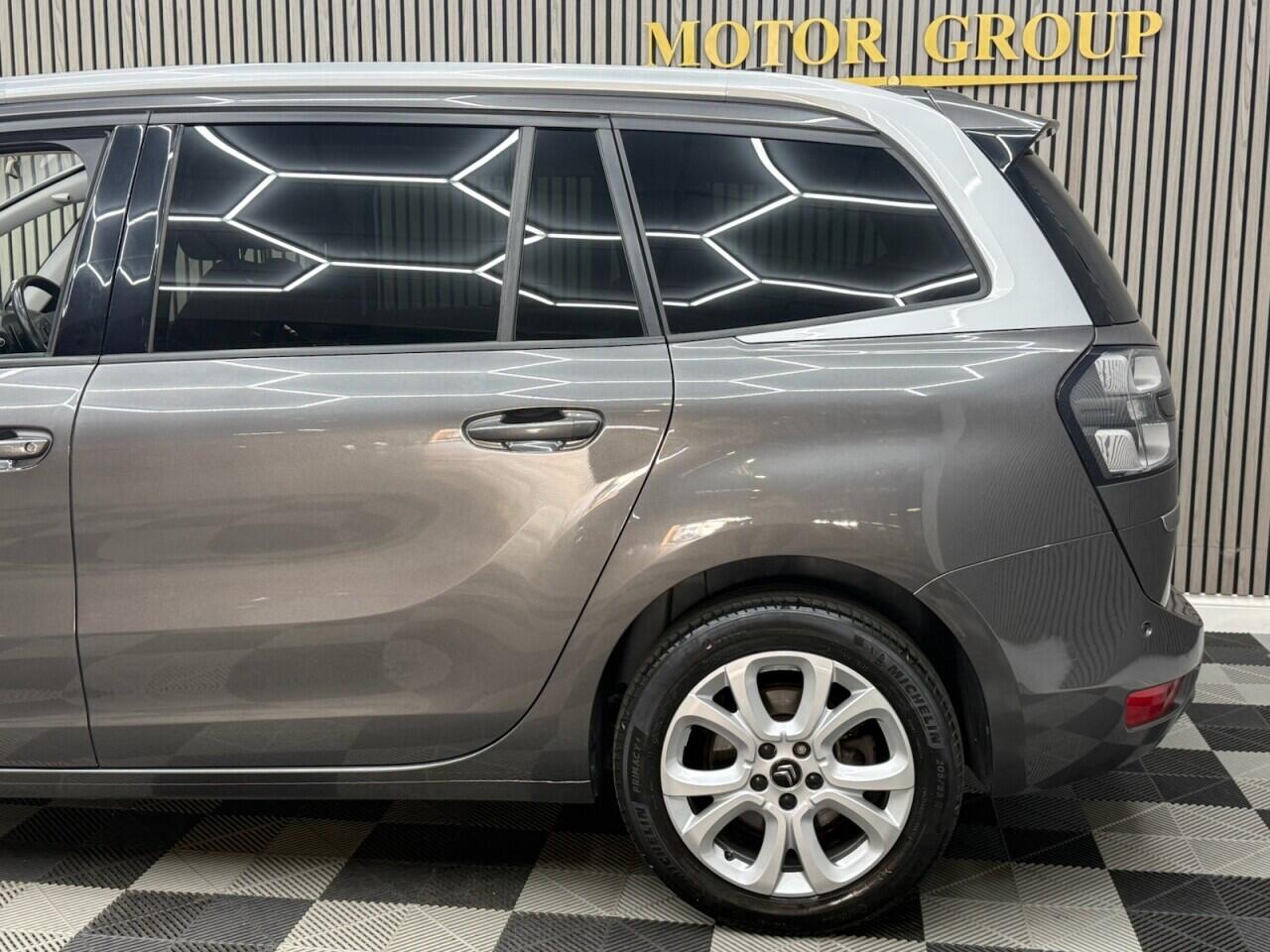 Citroen Grand C4 Spacetourer view 36