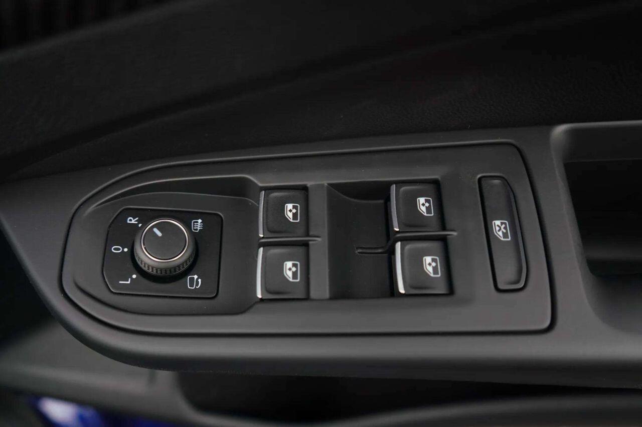 Volkswagen Golf view 49