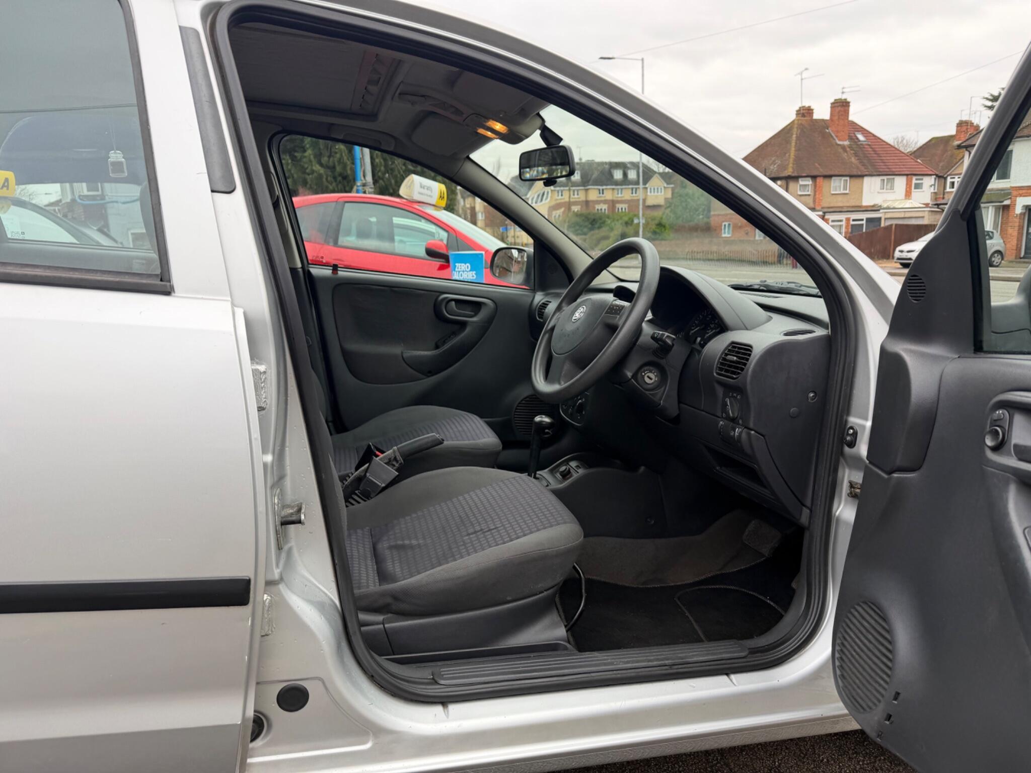 2002 Vauxhall Corsa image 20