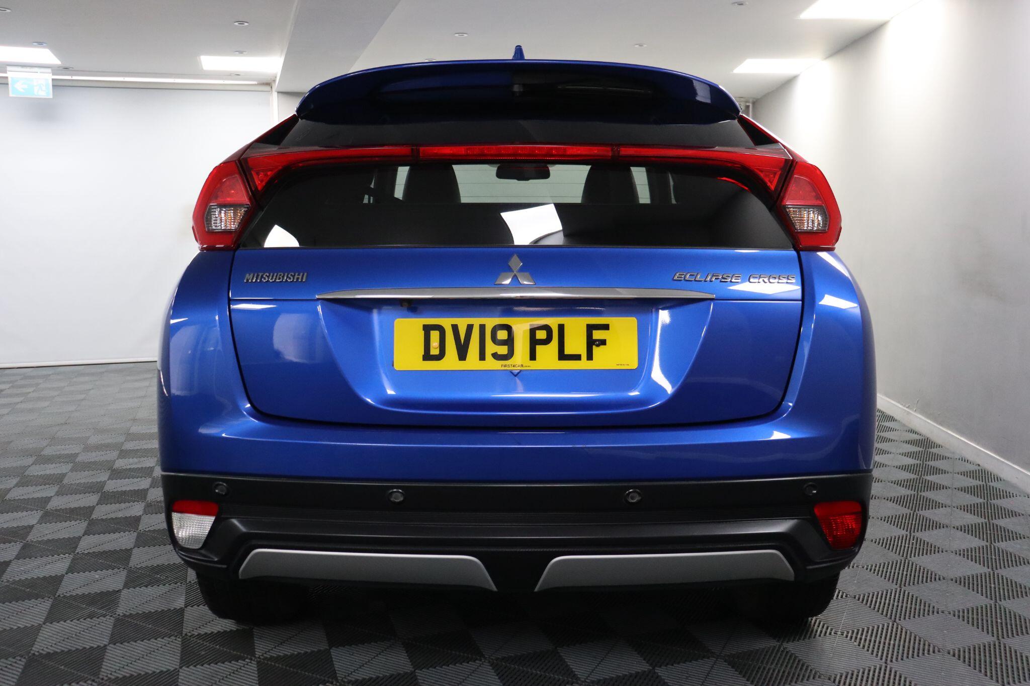 Mitsubishi Eclipse Cross view 18