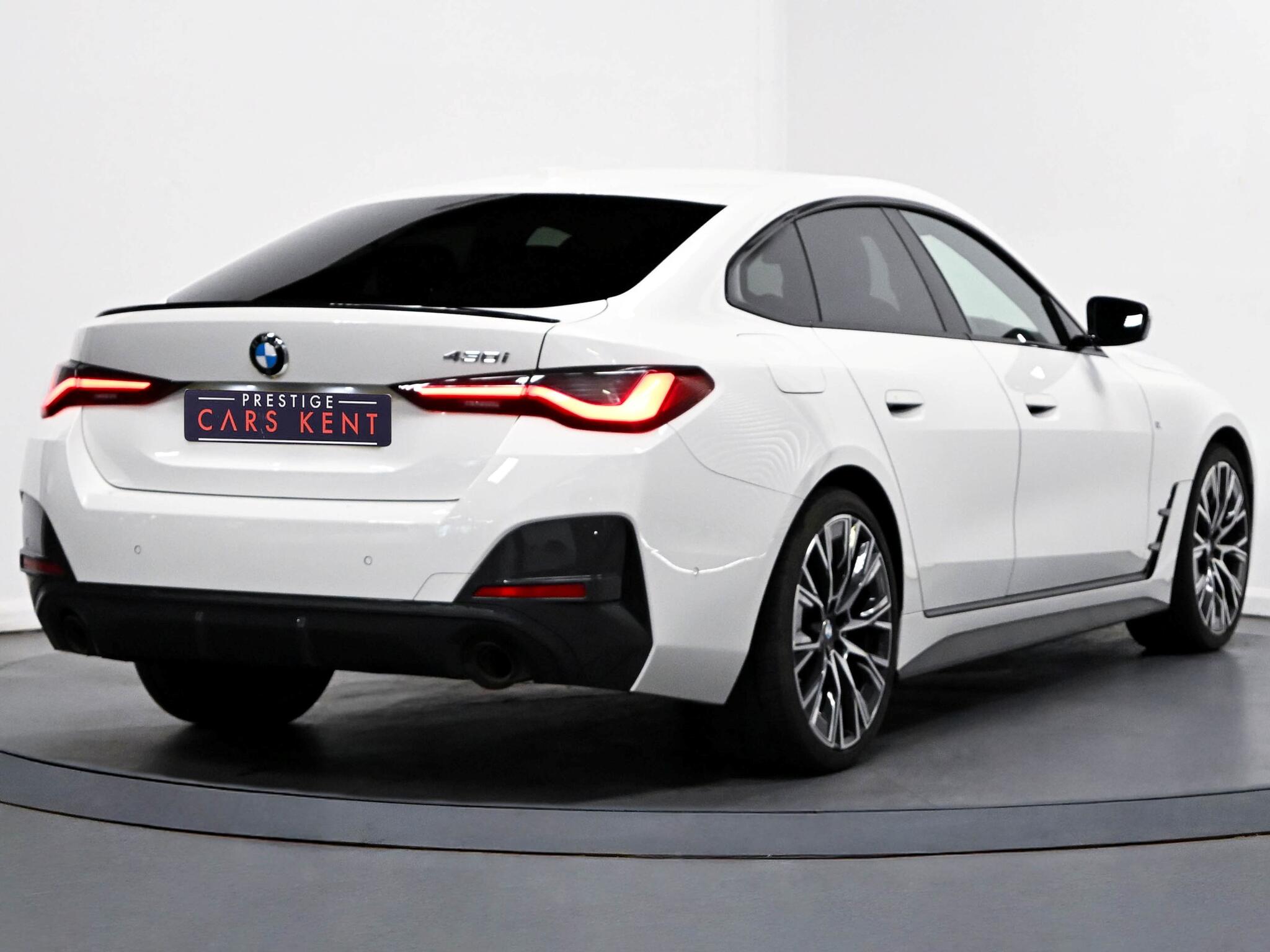 BMW 4 Series view 9