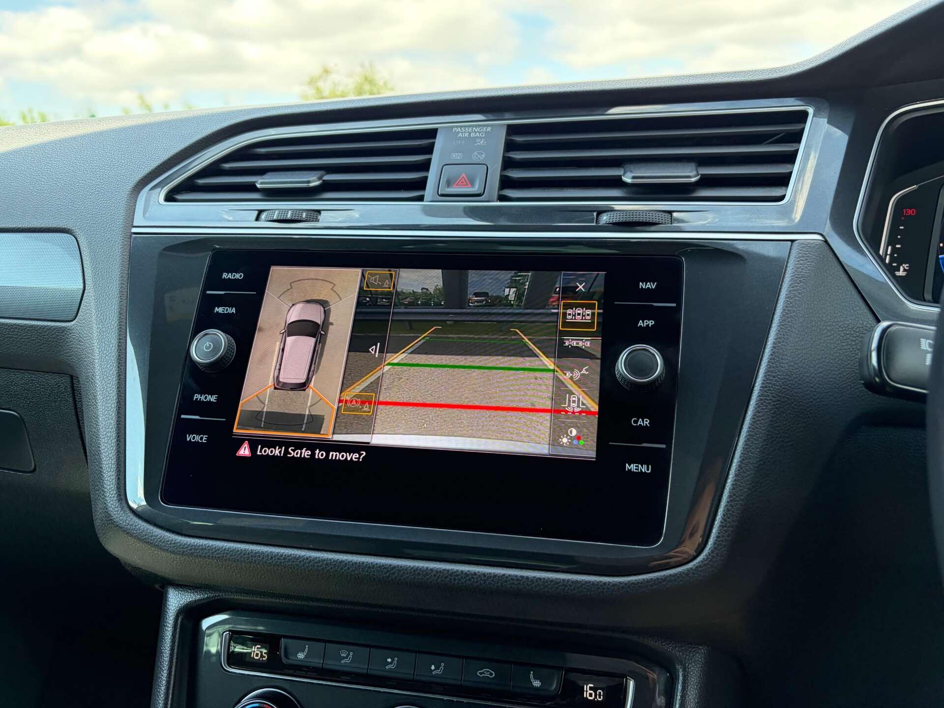 Volkswagen Tiguan view 54