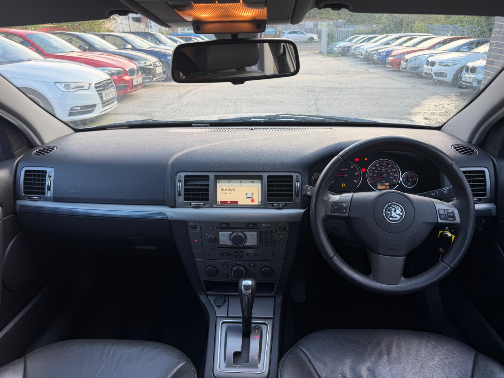 Vauxhall Signum view 24
