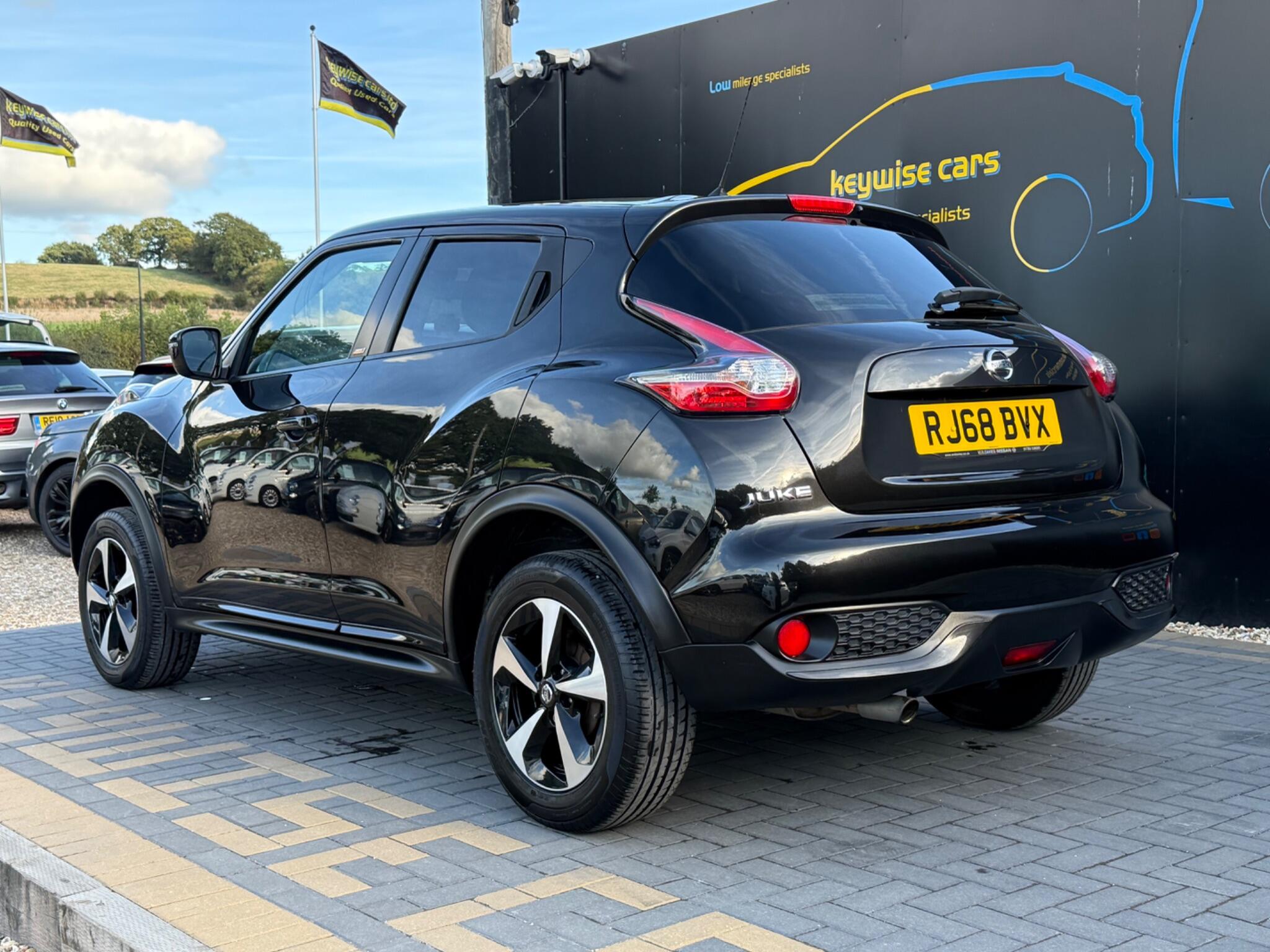 Nissan Juke view 2