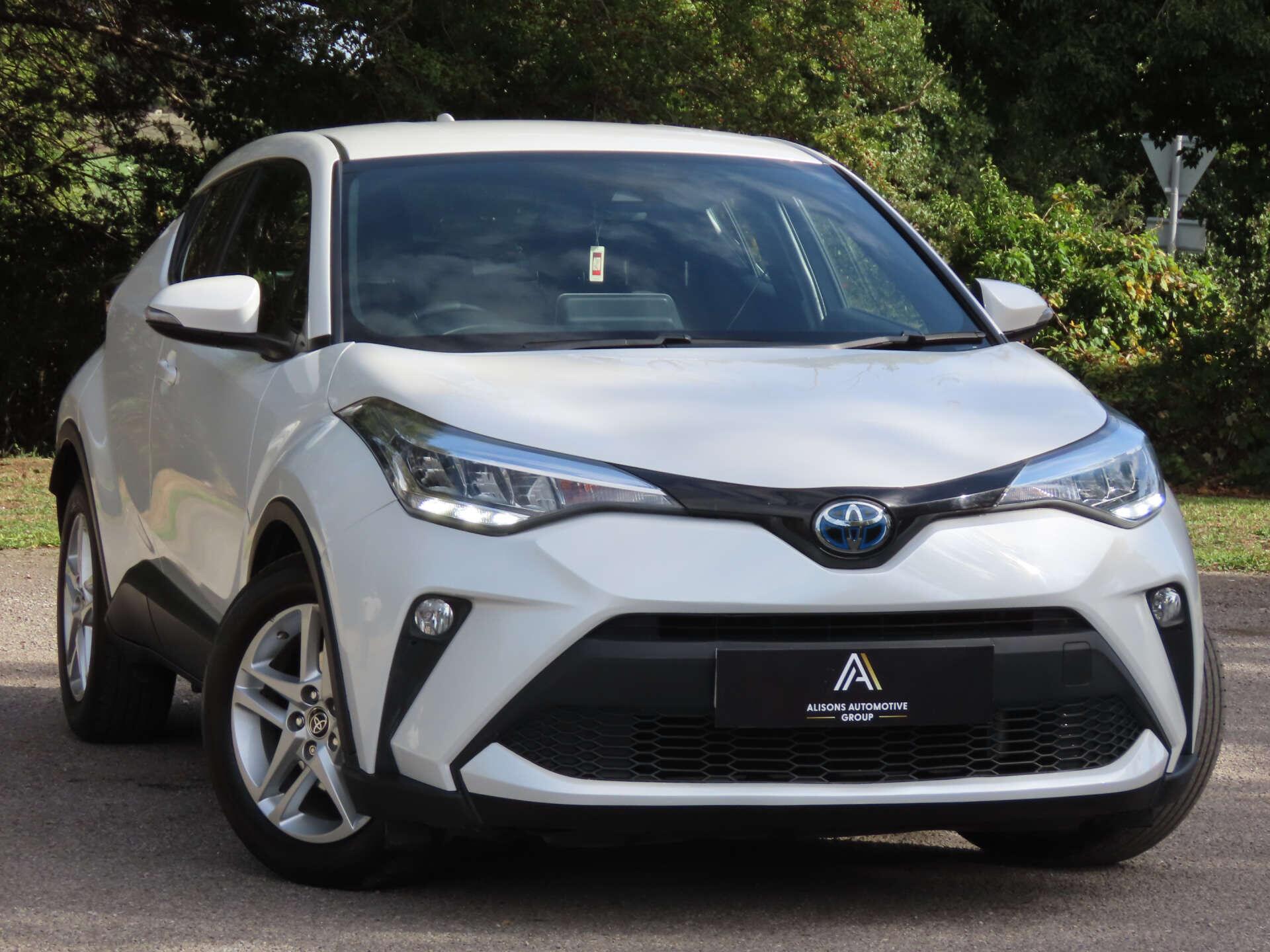 Toyota C-HR view 3