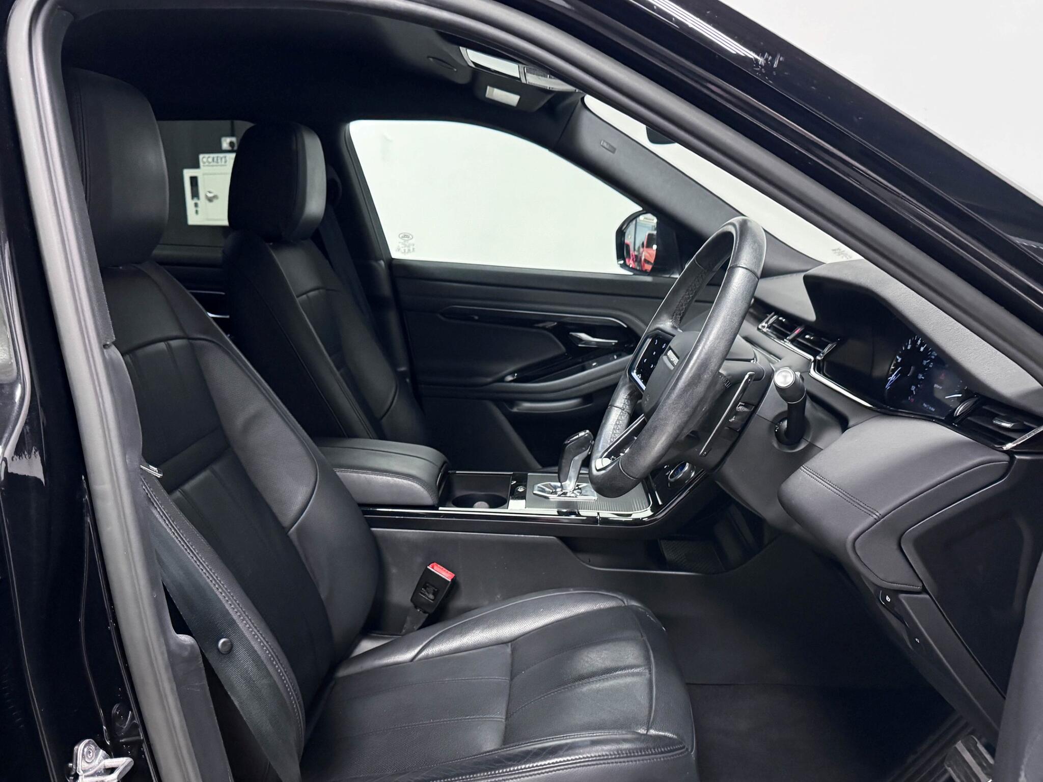 Land Rover Range Rover Evoque view 28