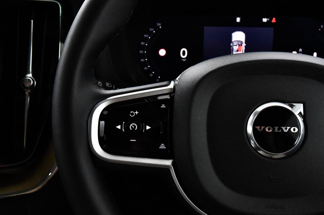 Volvo XC60 view 25