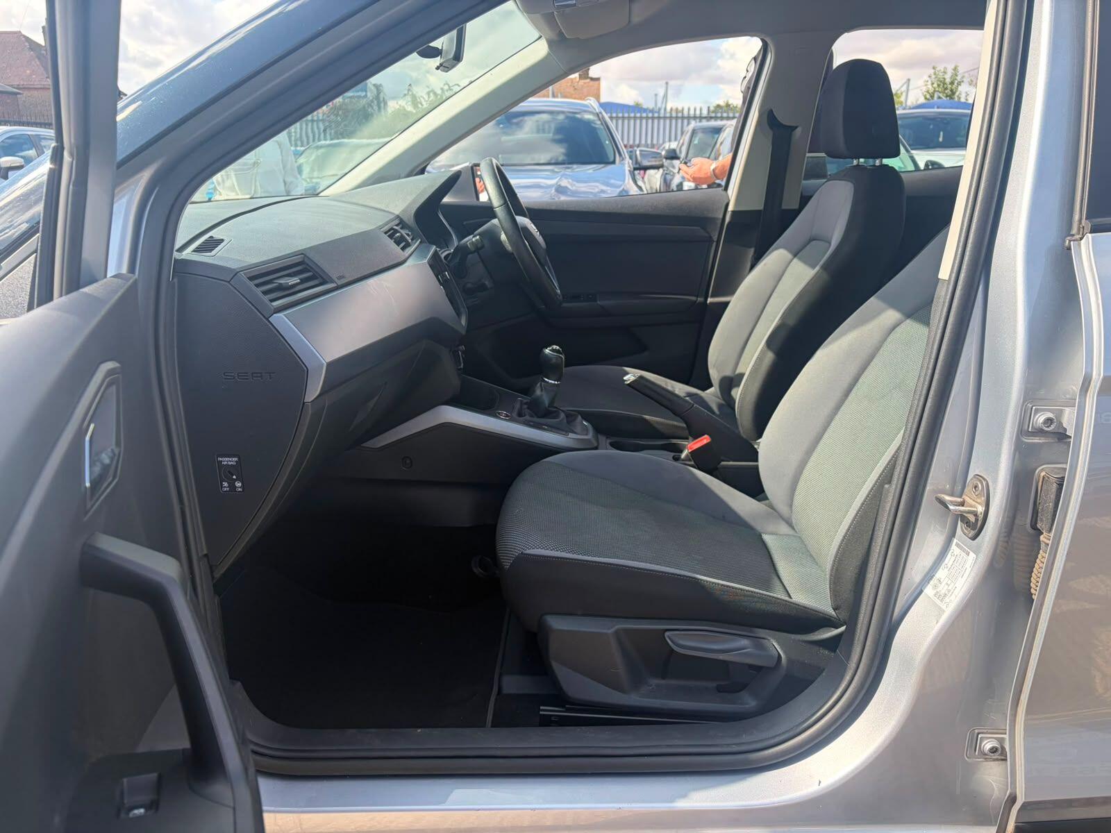 Seat Arona view 14