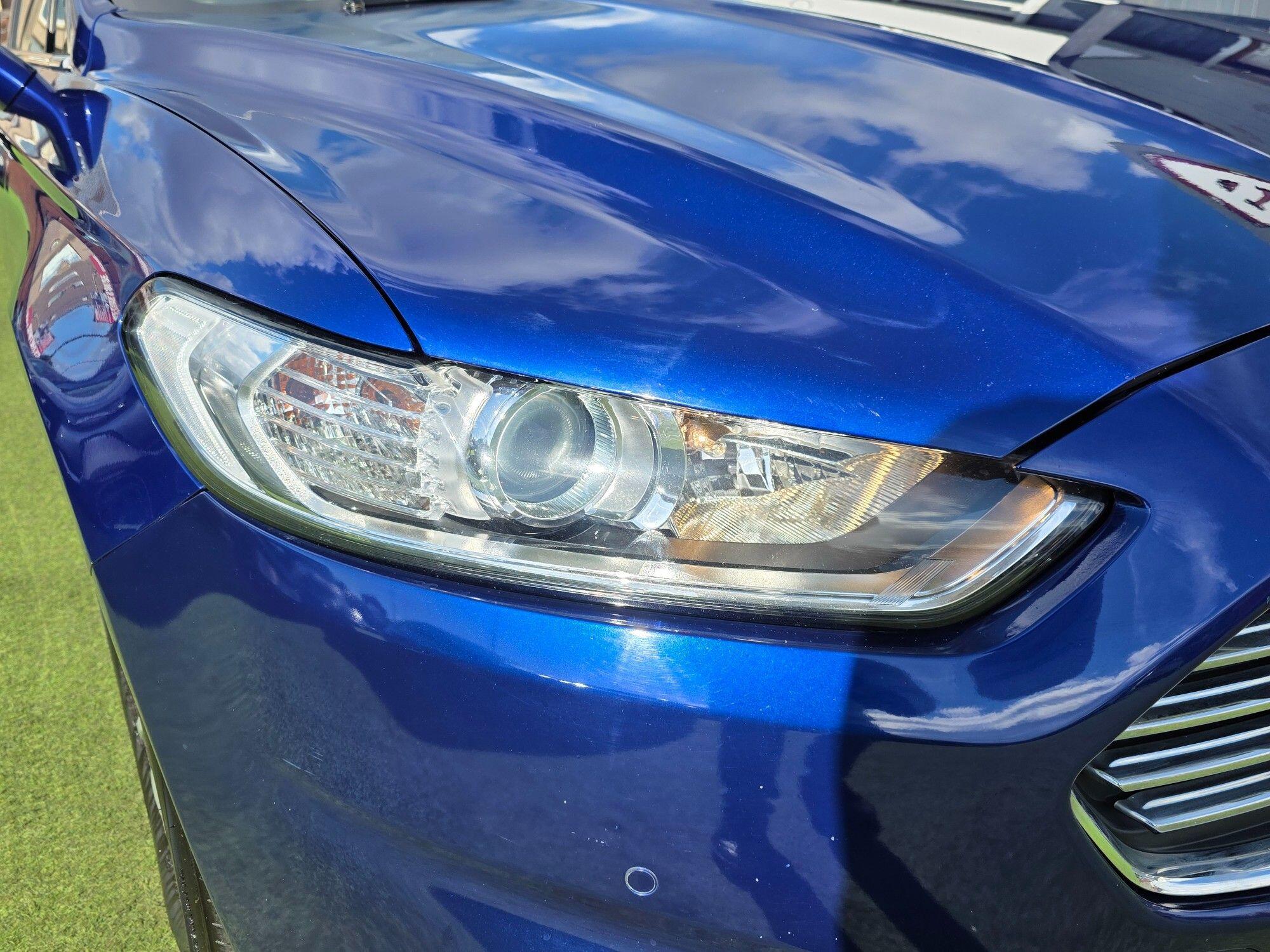 Ford Mondeo view 22
