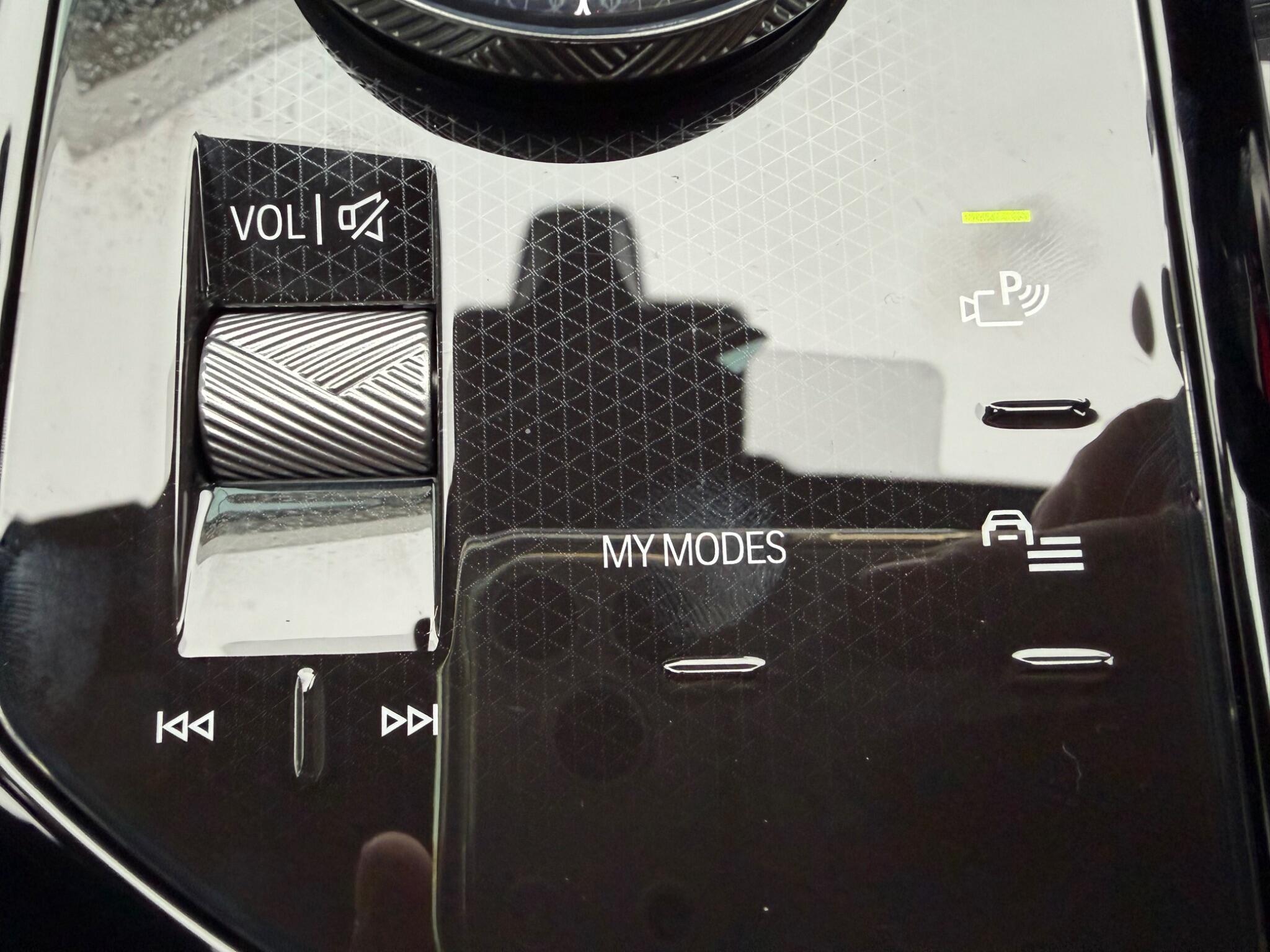 BMW 5 Series view 42