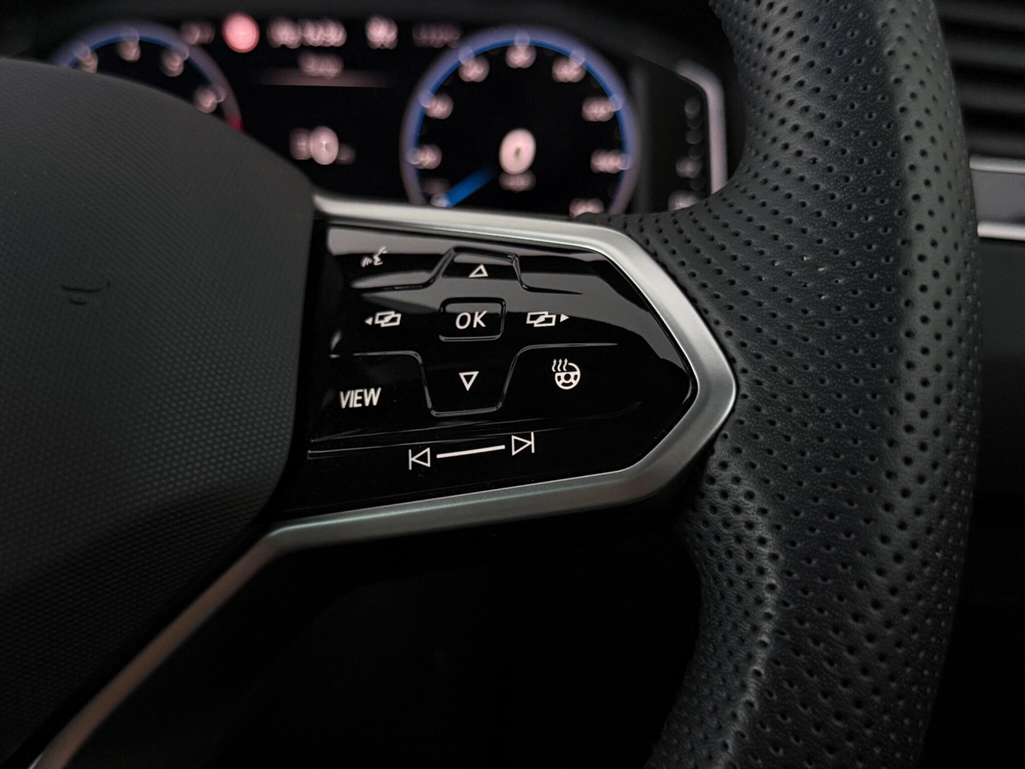 Volkswagen Tiguan view 14