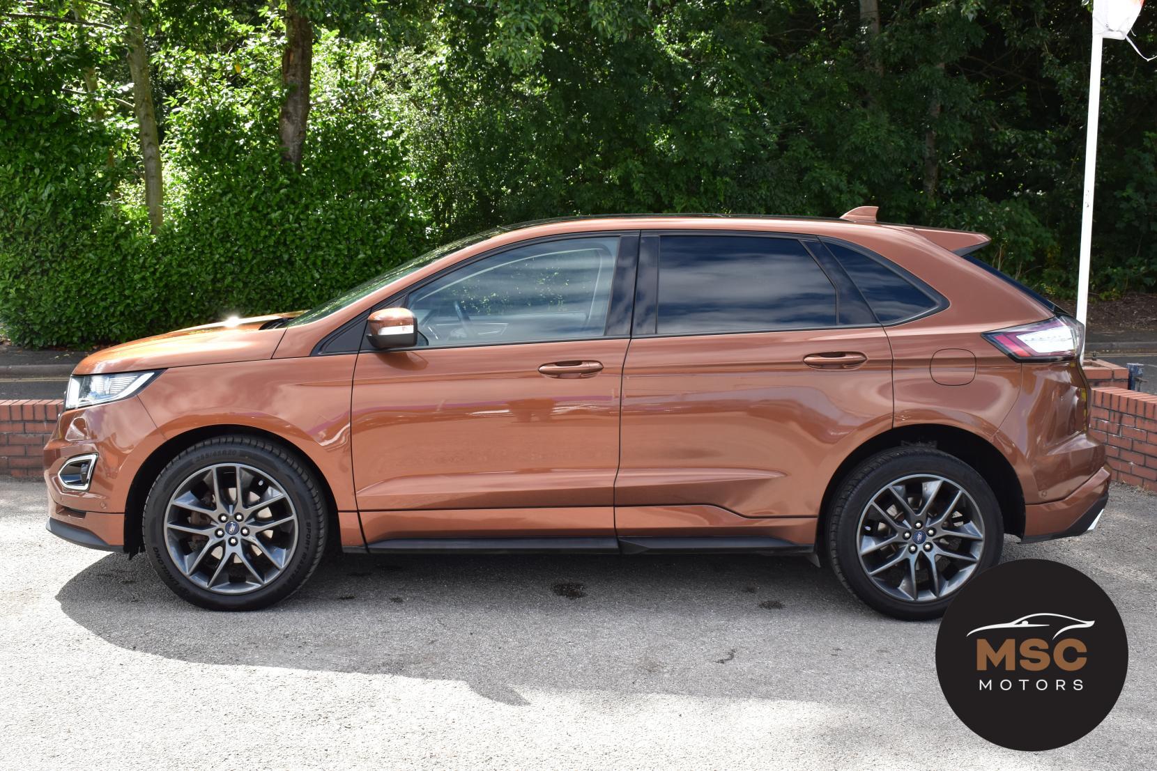 Ford Edge view 9