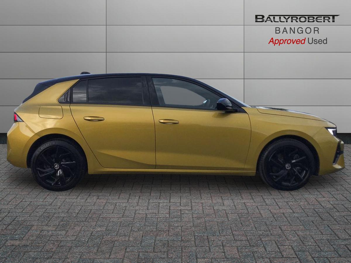 Vauxhall Astra view 9