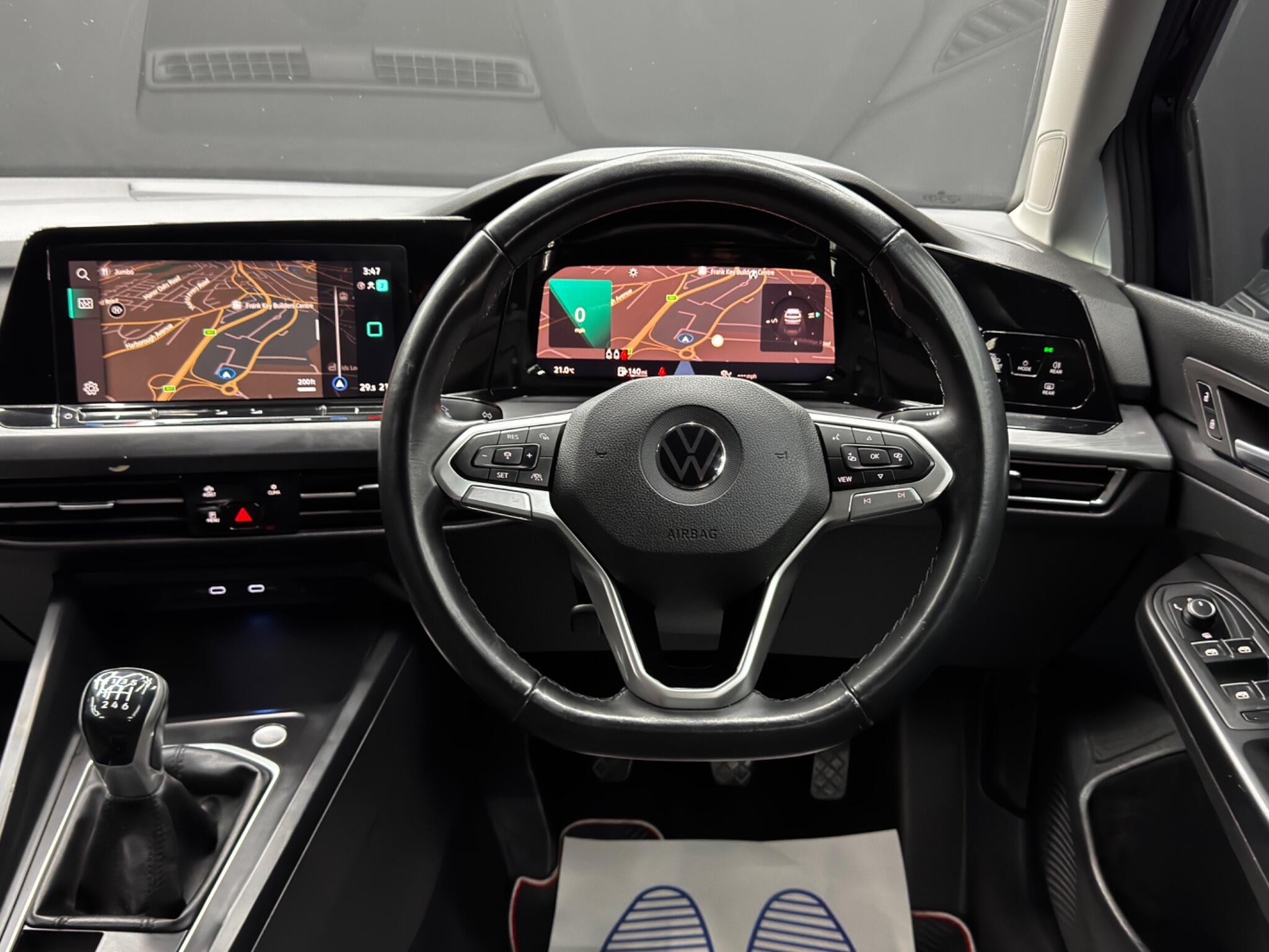 Volkswagen Golf view 18