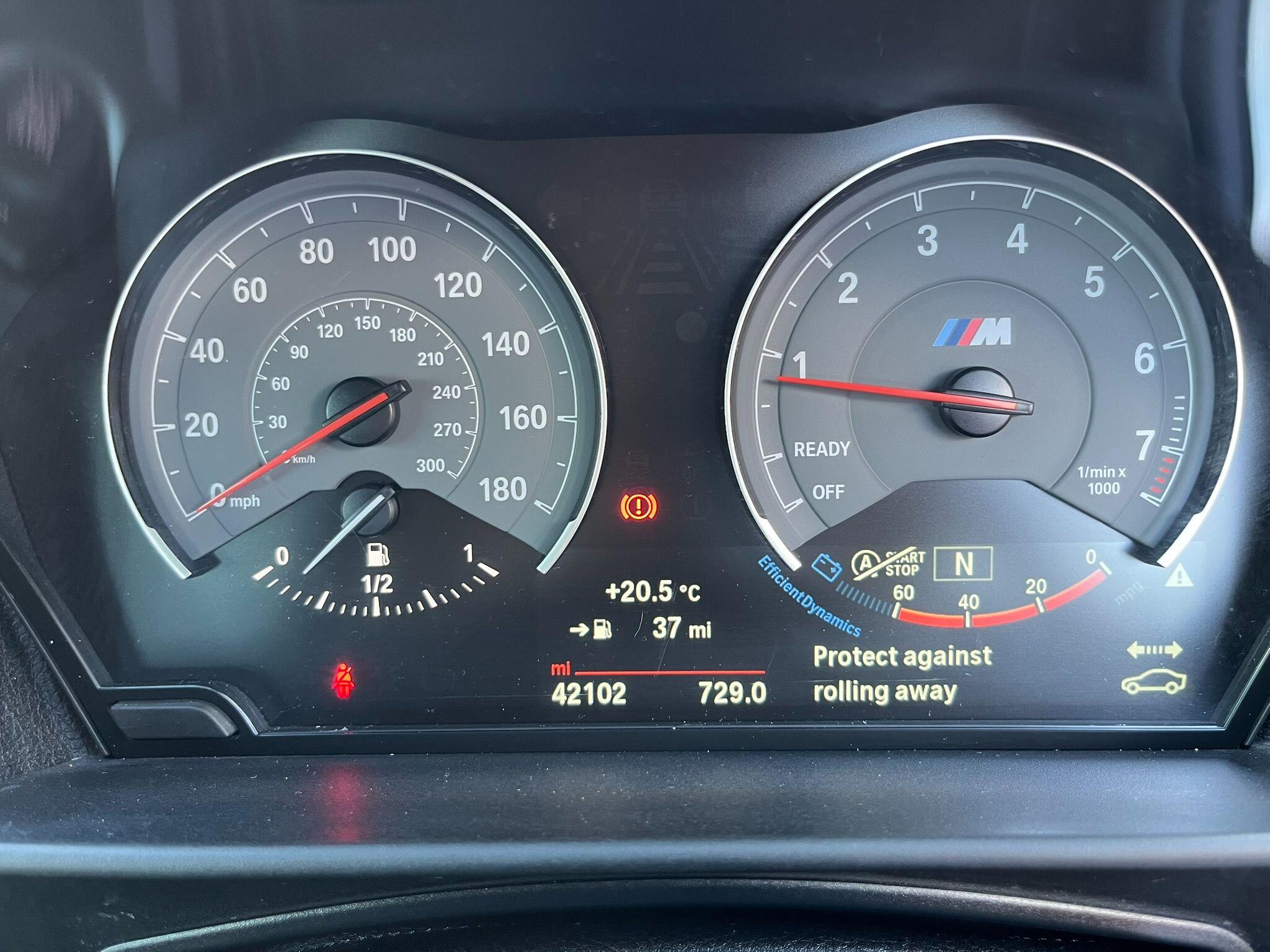 BMW M2 view 16