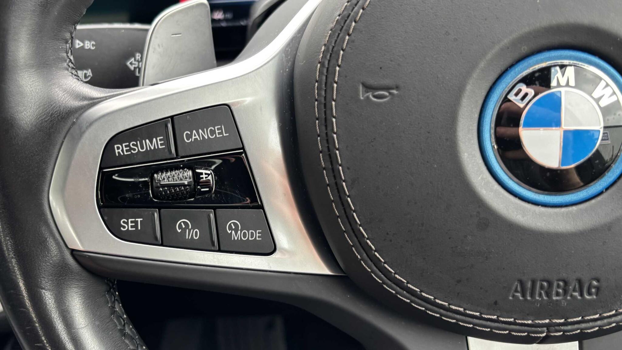 BMW X5 view 22