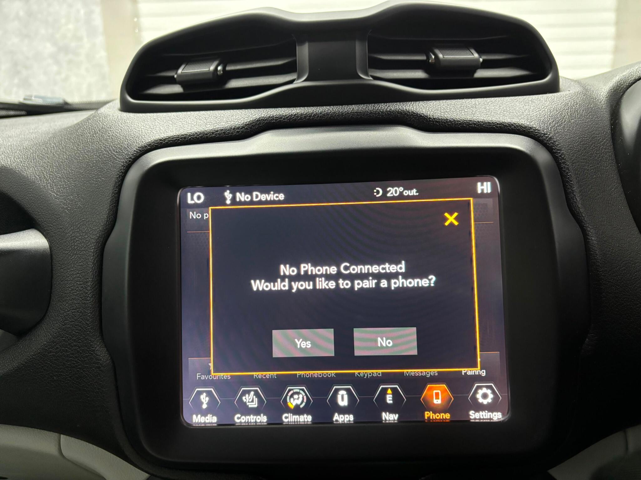 Jeep Renegade view 17