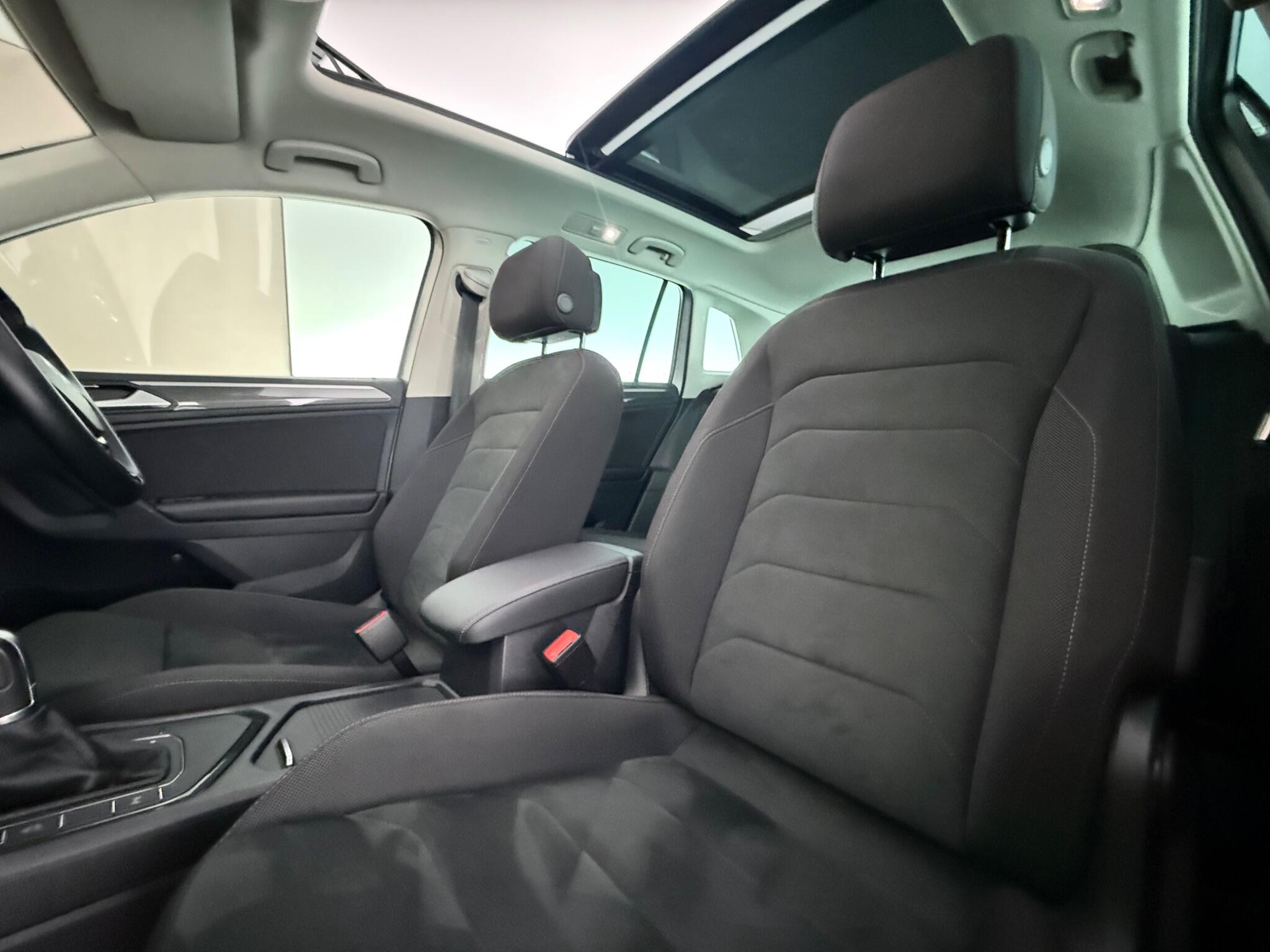 Volkswagen Tiguan view 29
