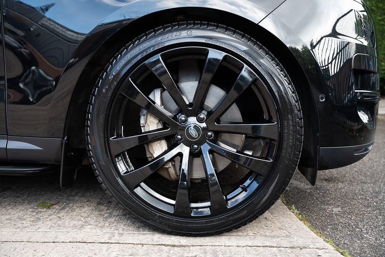 Land Rover Range Rover Sport view 25