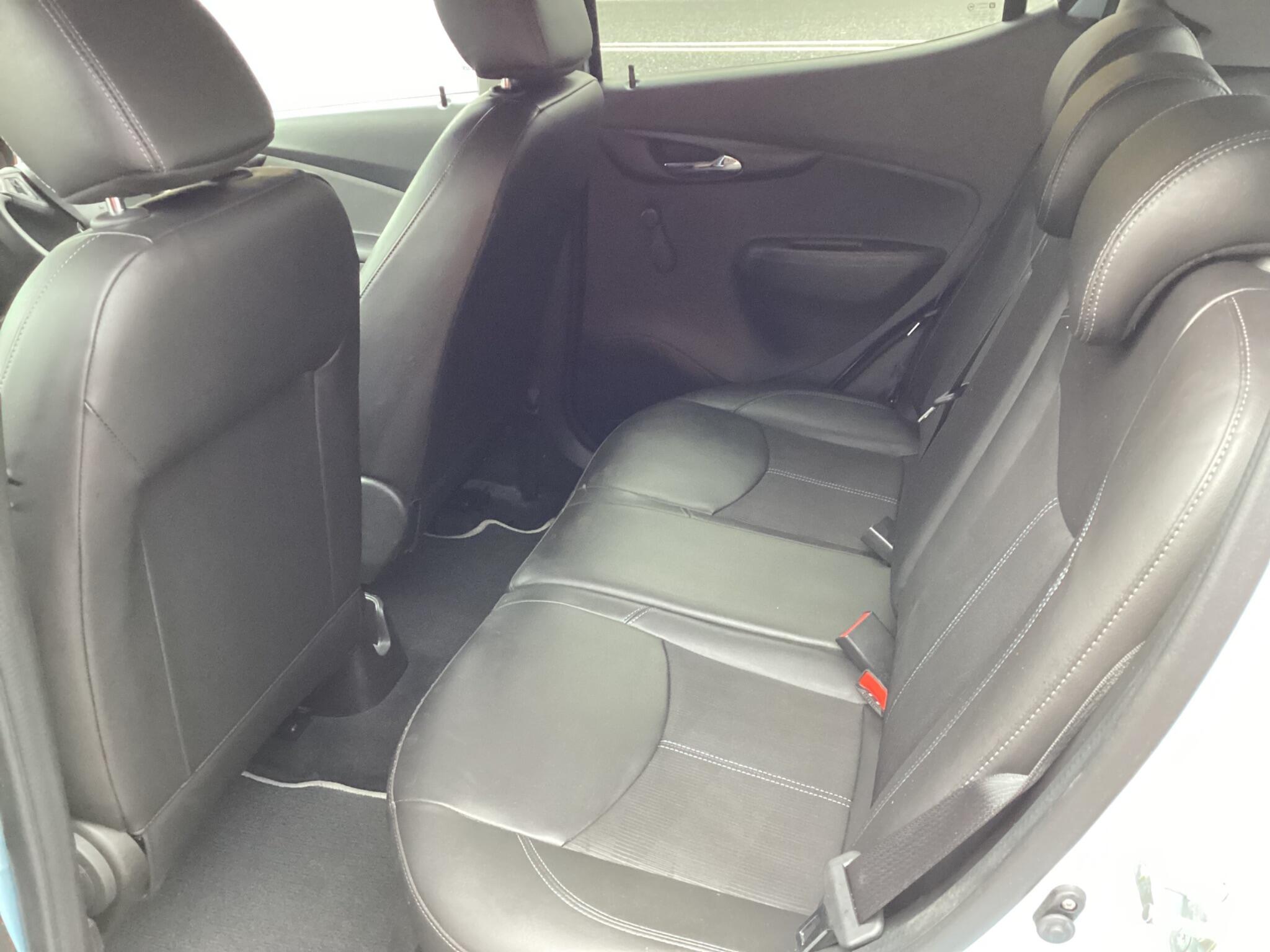 Vauxhall Viva view 15