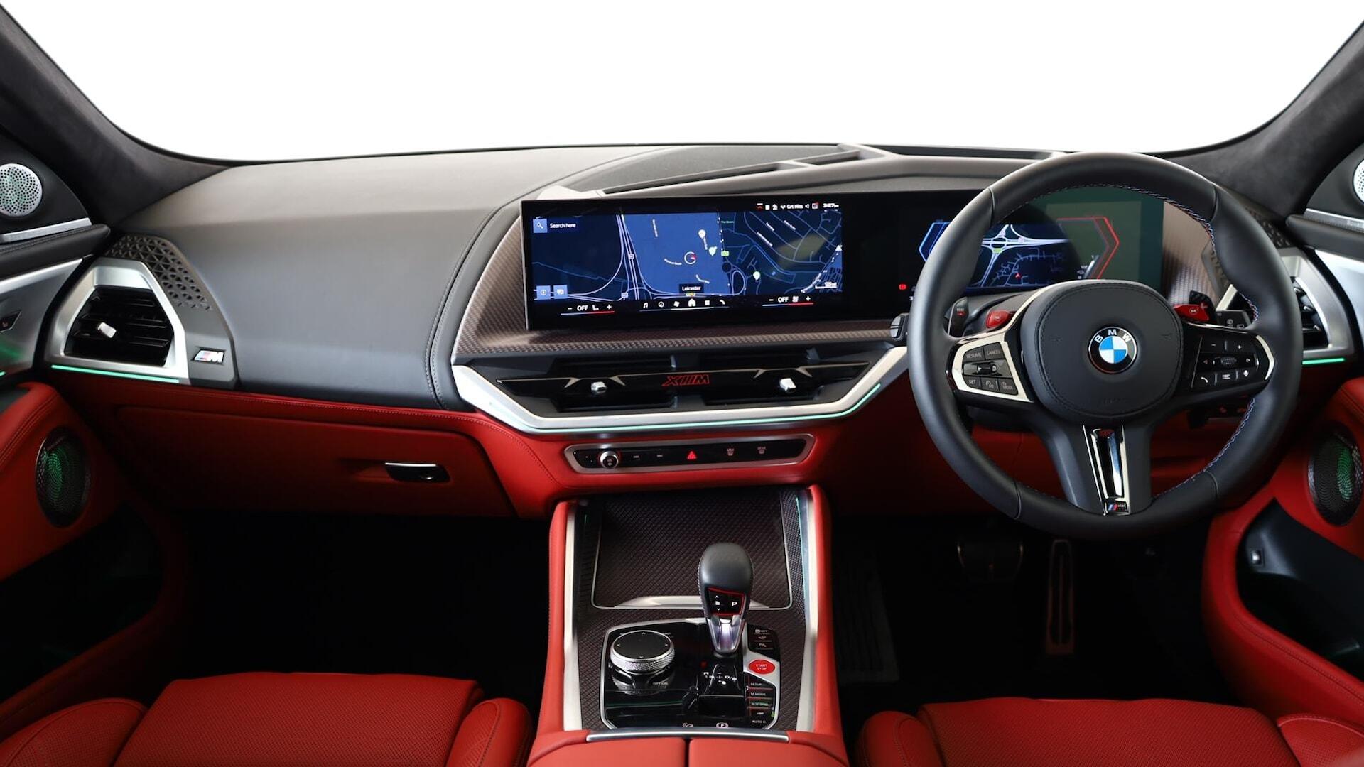 BMW XM view 4