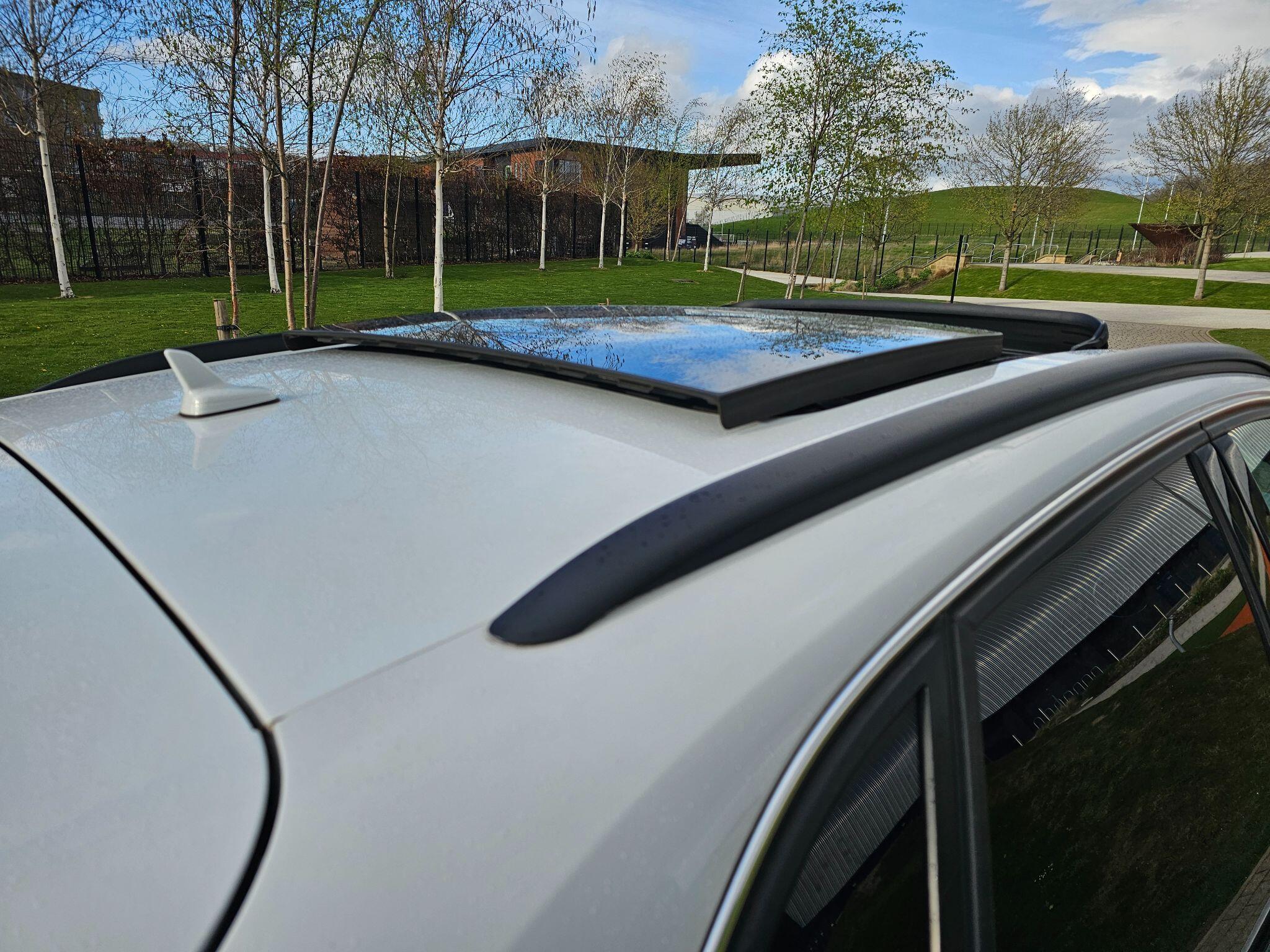 Audi Q3 view 13