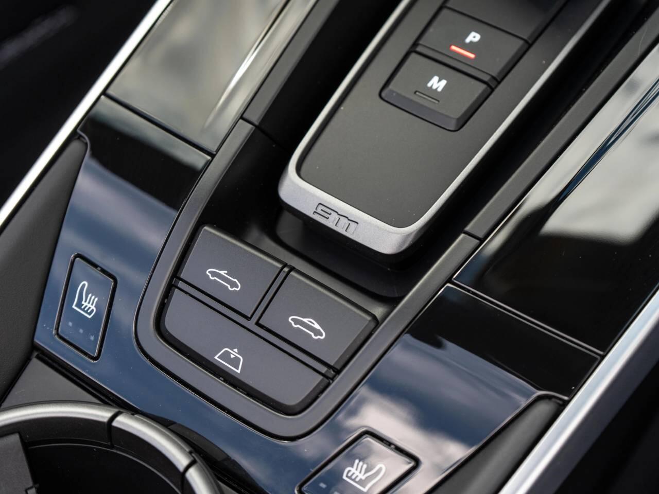 Porsche 911 view 46