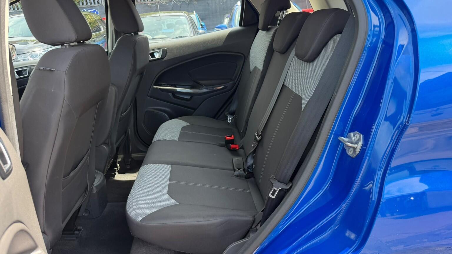 Ford Ecosport view 19