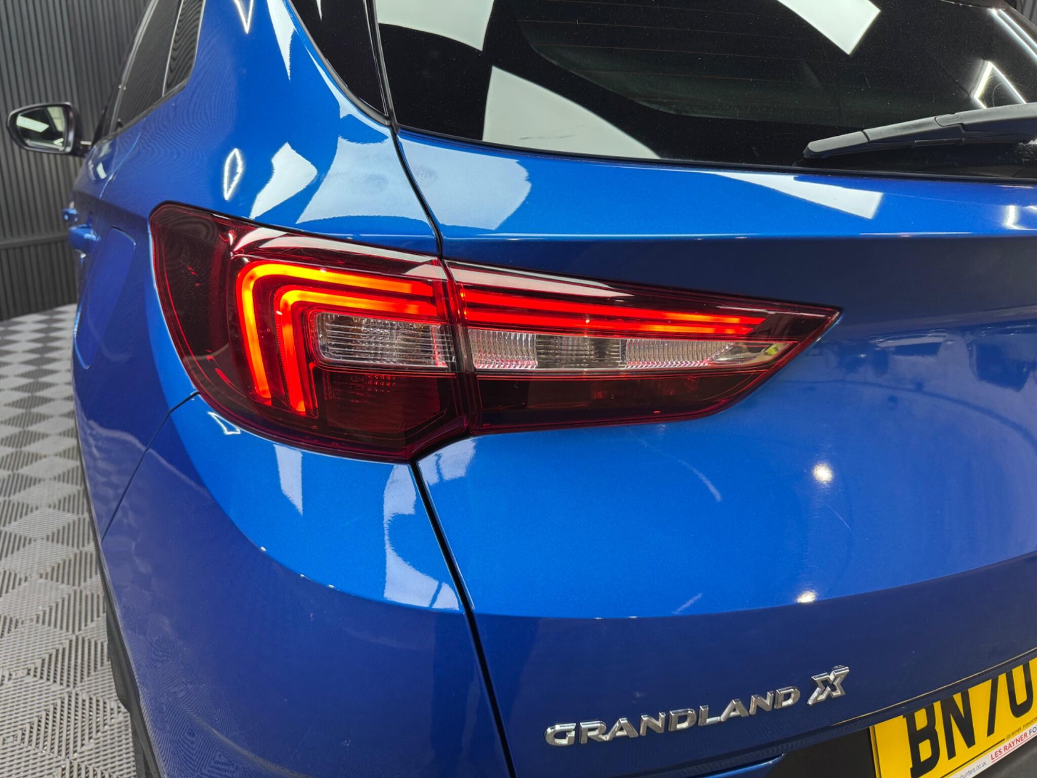 Vauxhall Grandland X view 45