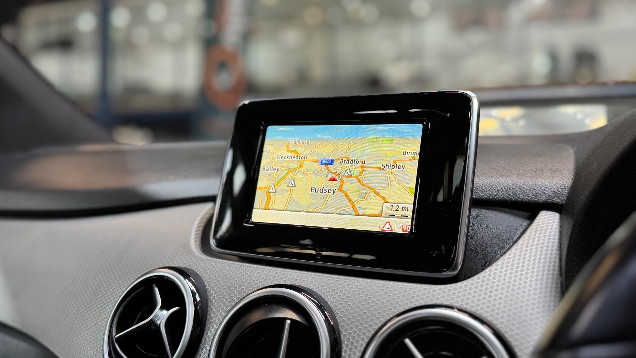 Mercedes-Benz B Class view 10