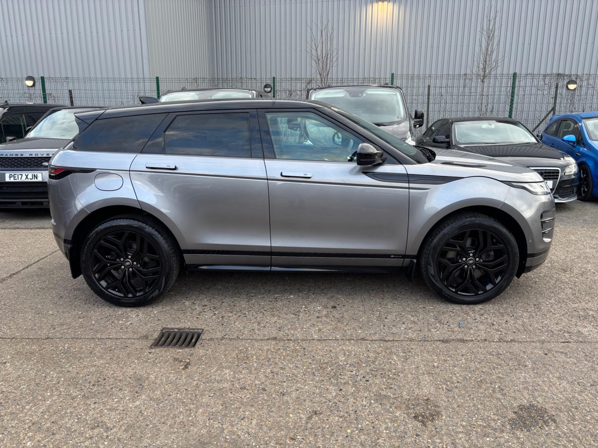 Land Rover Range Rover Evoque view 11